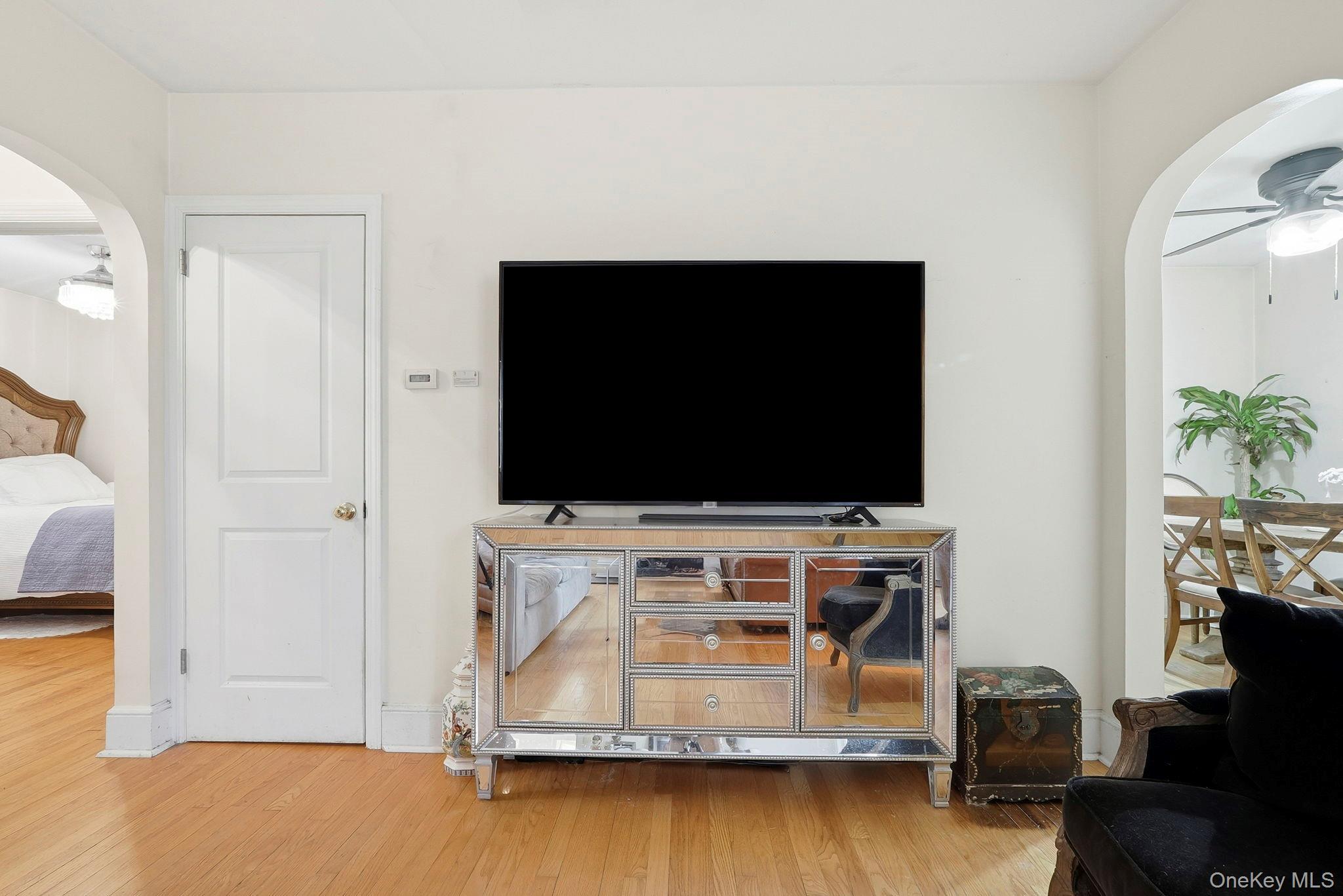 Single Family Mitchell Dutchess County, NY 12603, MLS-939697-10