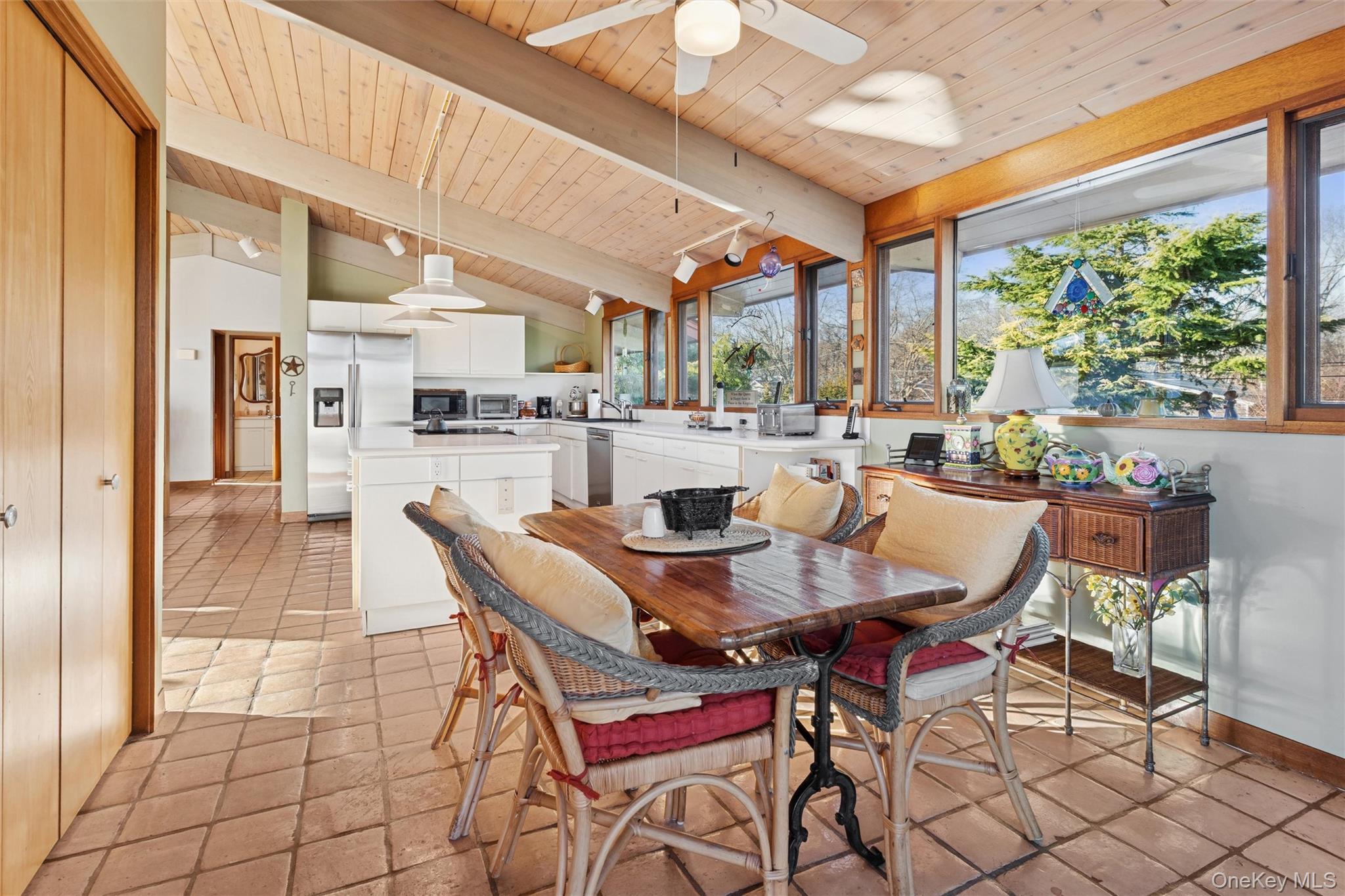 Single Family Tarpon Suffolk County, NY 11971, MLS-939699-16