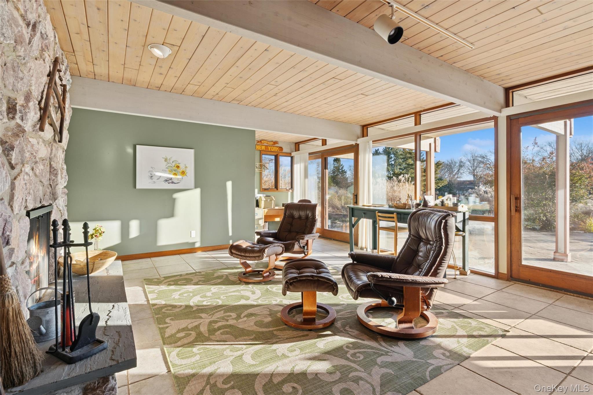 Single Family Tarpon Suffolk County, NY 11971, MLS-939699-27