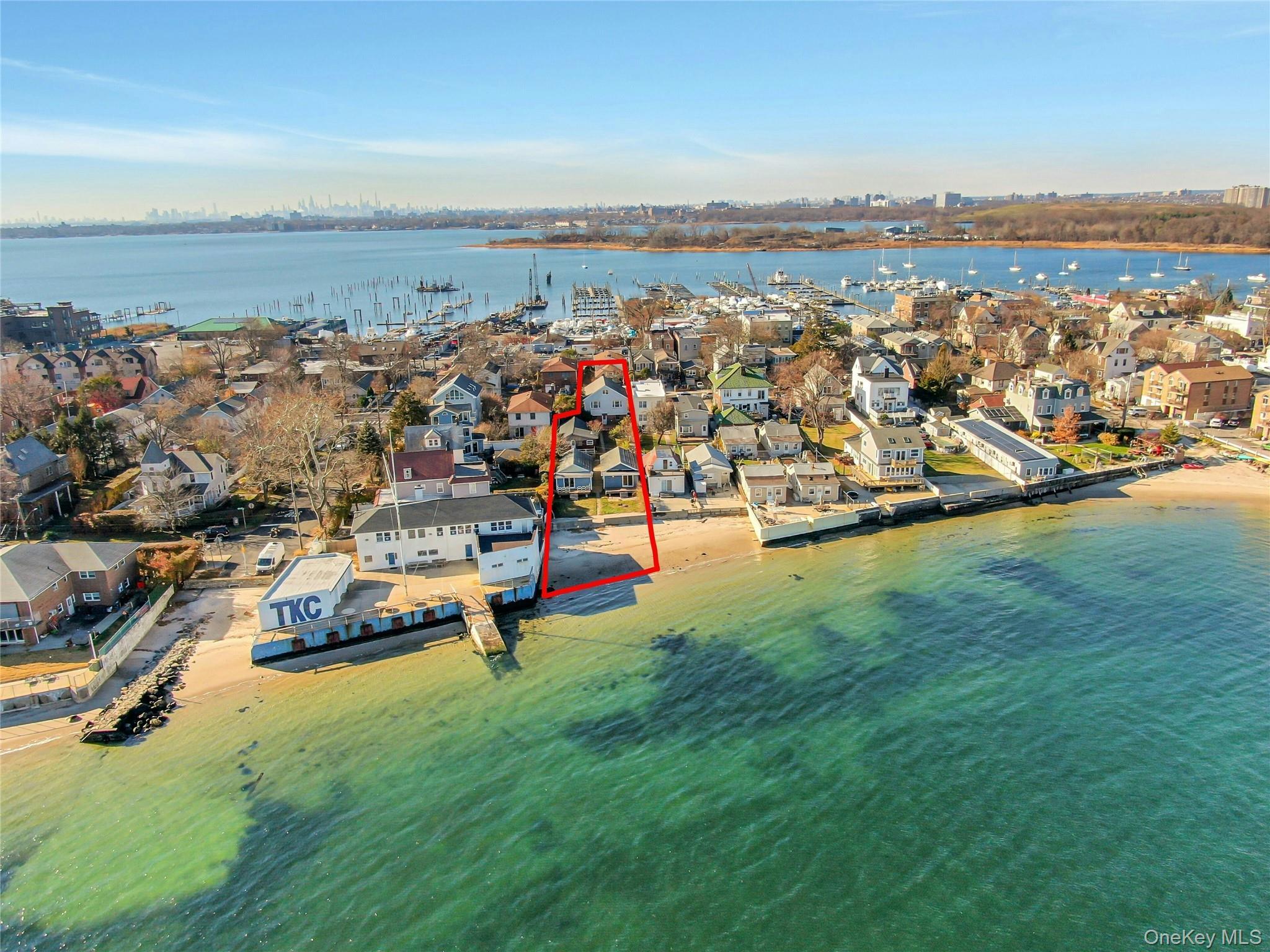 Single Family Minnieford  Bronx, NY 10464, MLS-939702-3