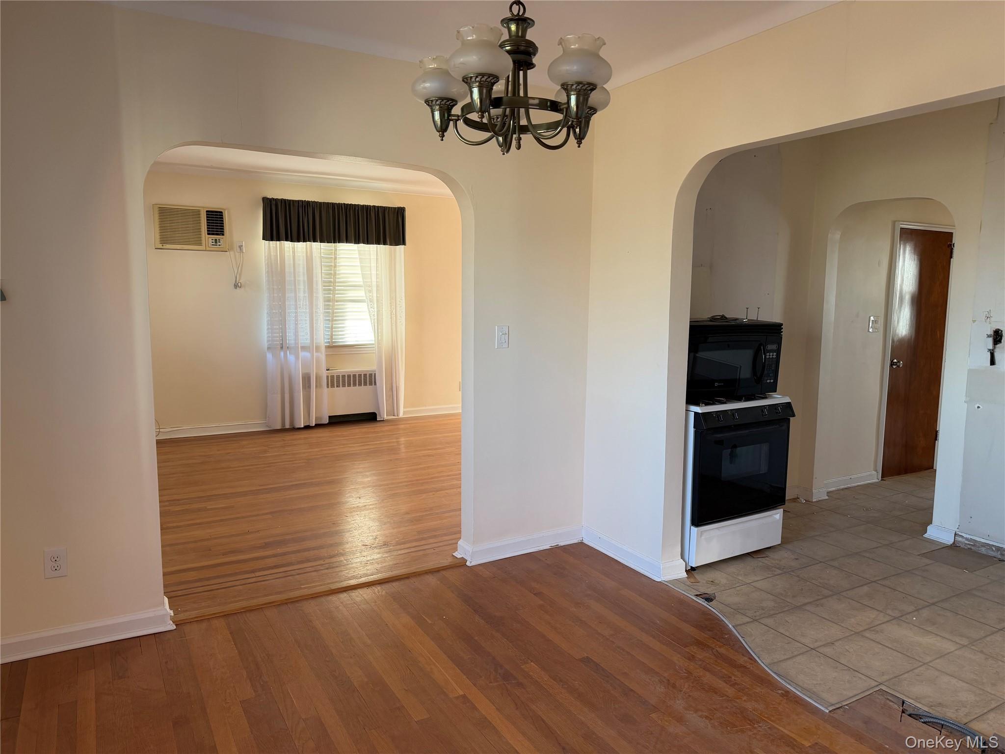 Single Family Minnieford  Bronx, NY 10464, MLS-939702-9