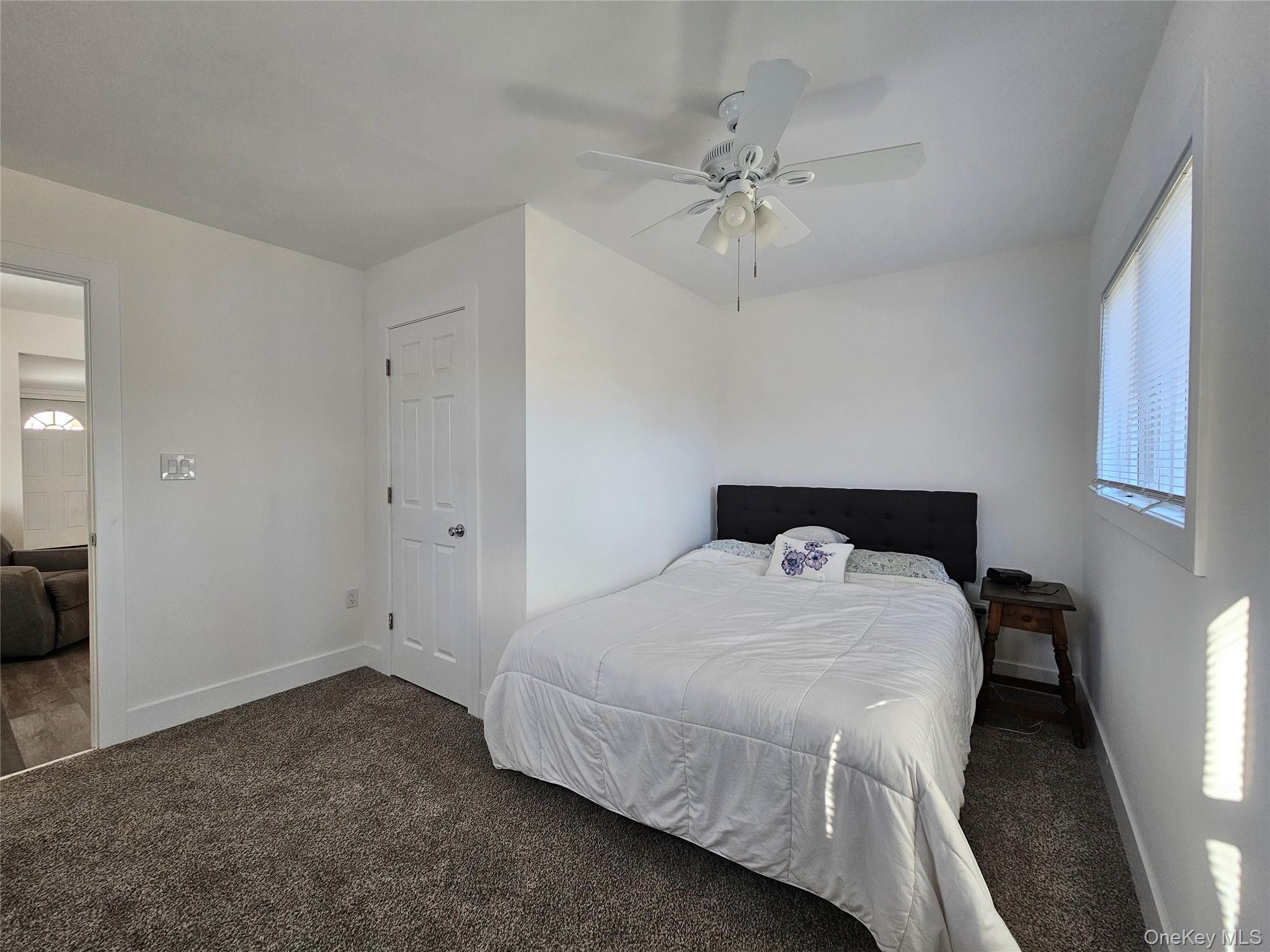 Single Family Denton Suffolk County, NY 11772, MLS-939714-11