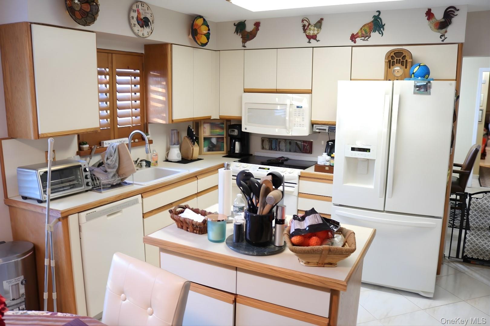 Single Family Hastings  Suffolk County, NY 11961, MLS-939715-10