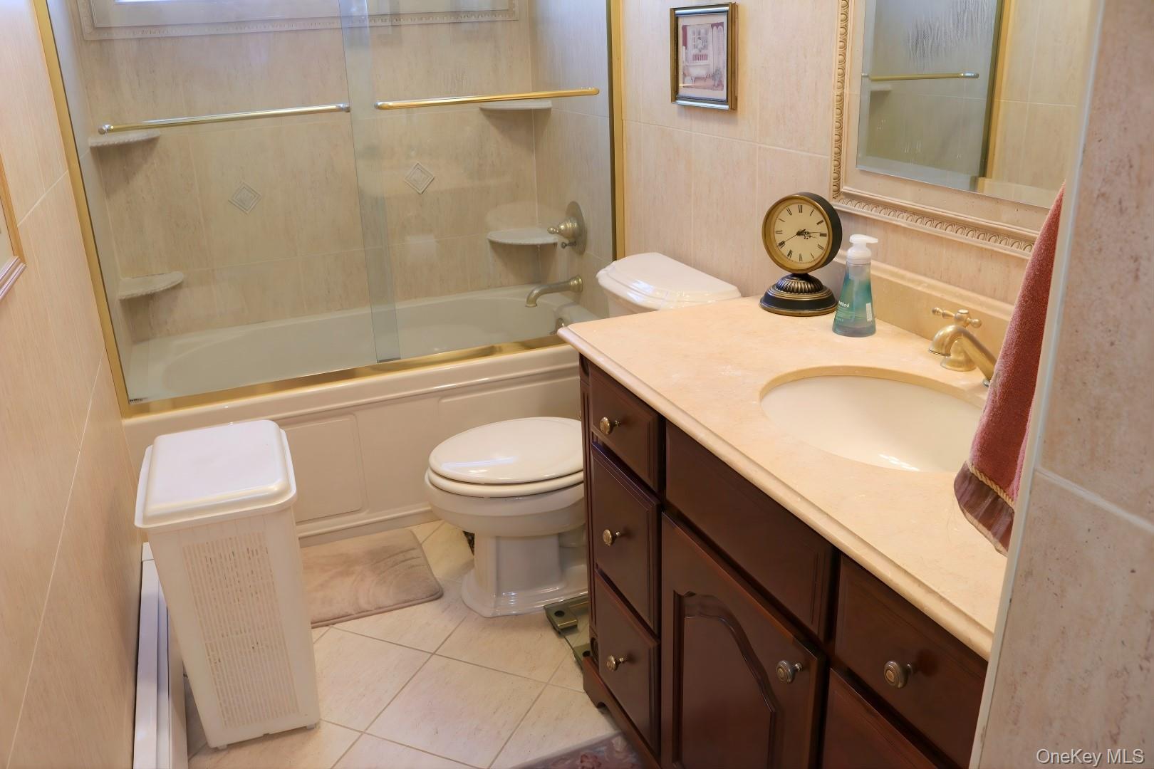 Single Family Hastings  Suffolk County, NY 11961, MLS-939715-19