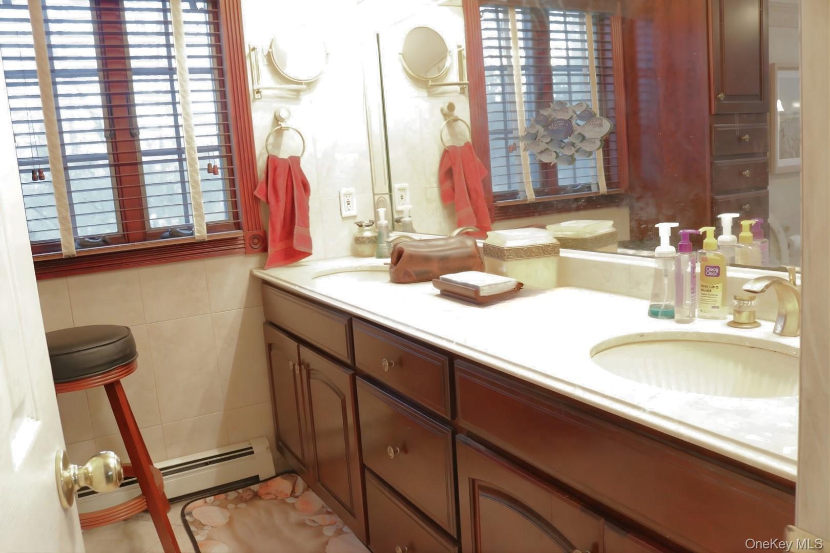 Single Family Hastings  Suffolk County, NY 11961, MLS-939715-30