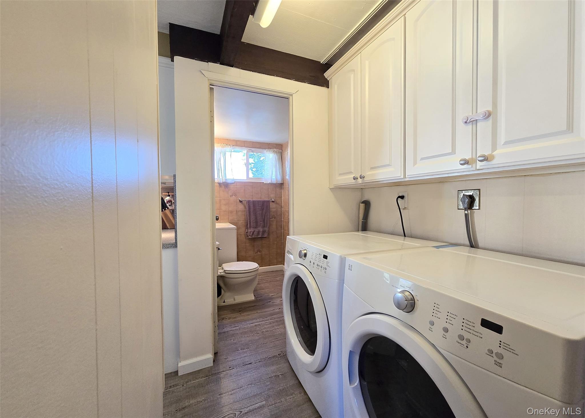 Single Family Magnolia Suffolk County, NY 11784, MLS-939719-11