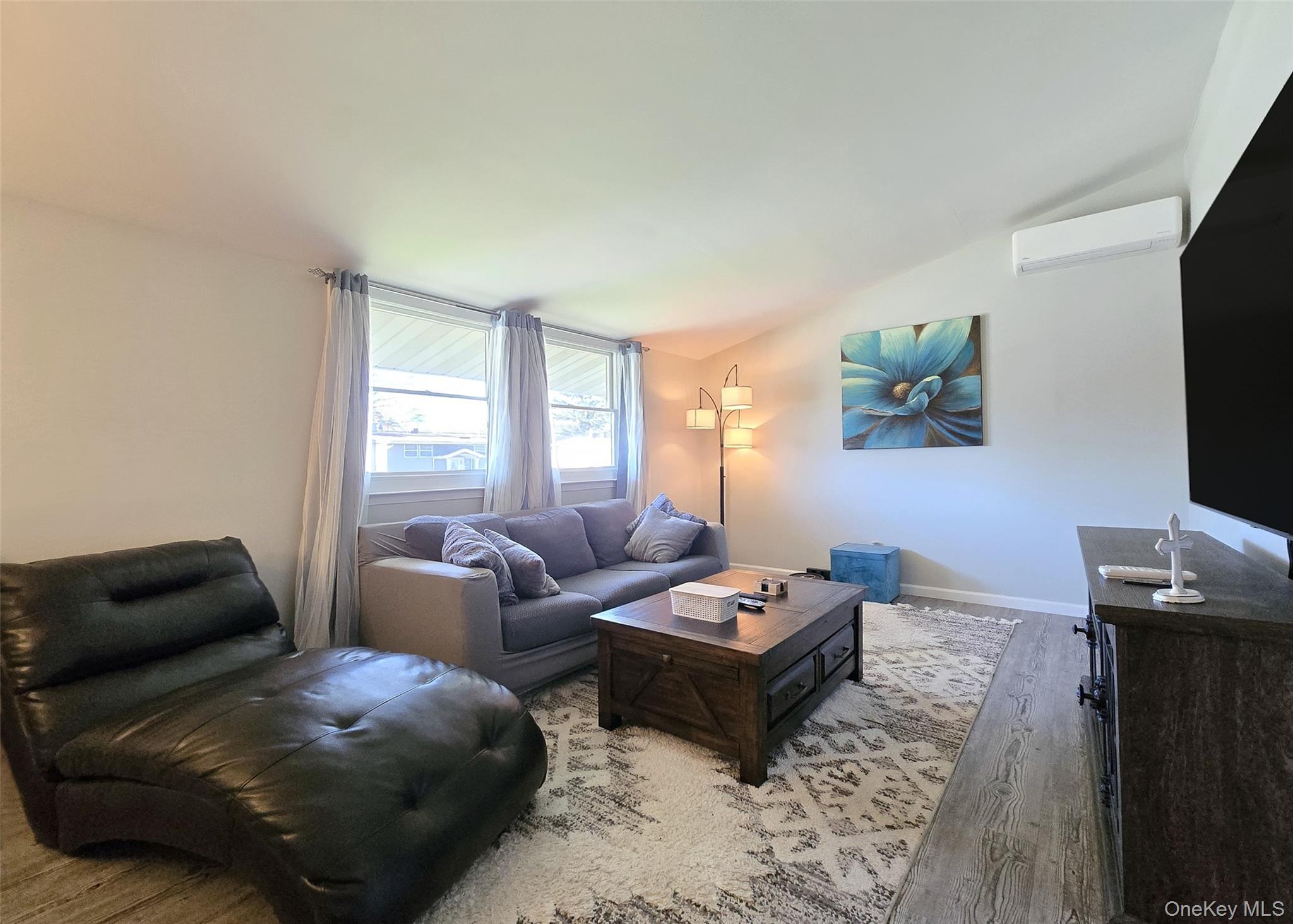 Single Family Magnolia Suffolk County, NY 11784, MLS-939719-14