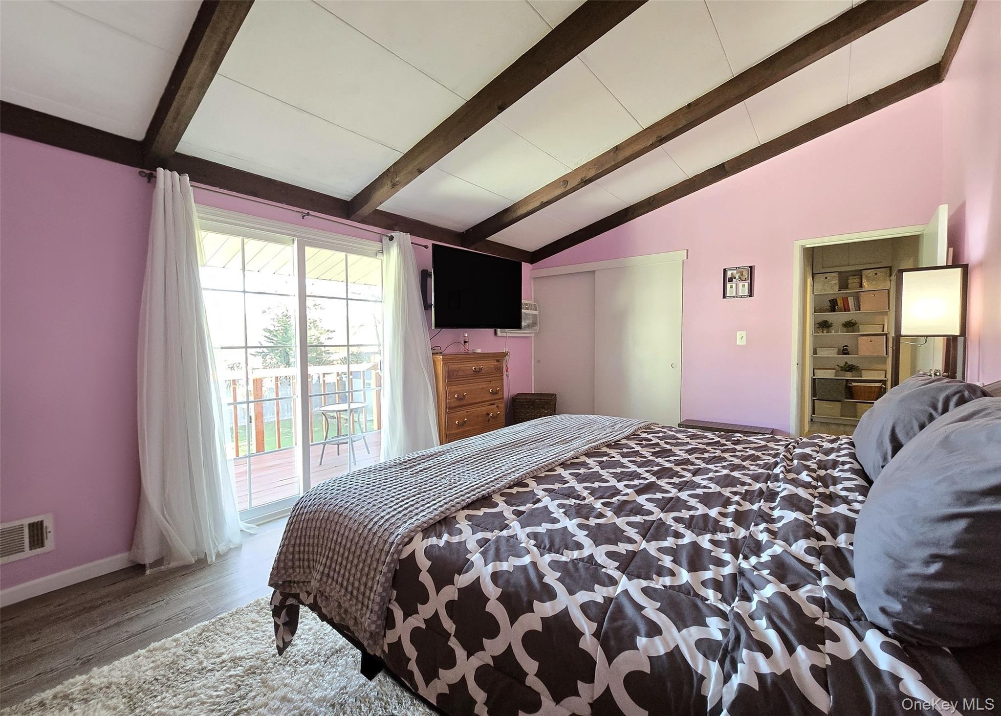 Single Family Magnolia Suffolk County, NY 11784, MLS-939719-19