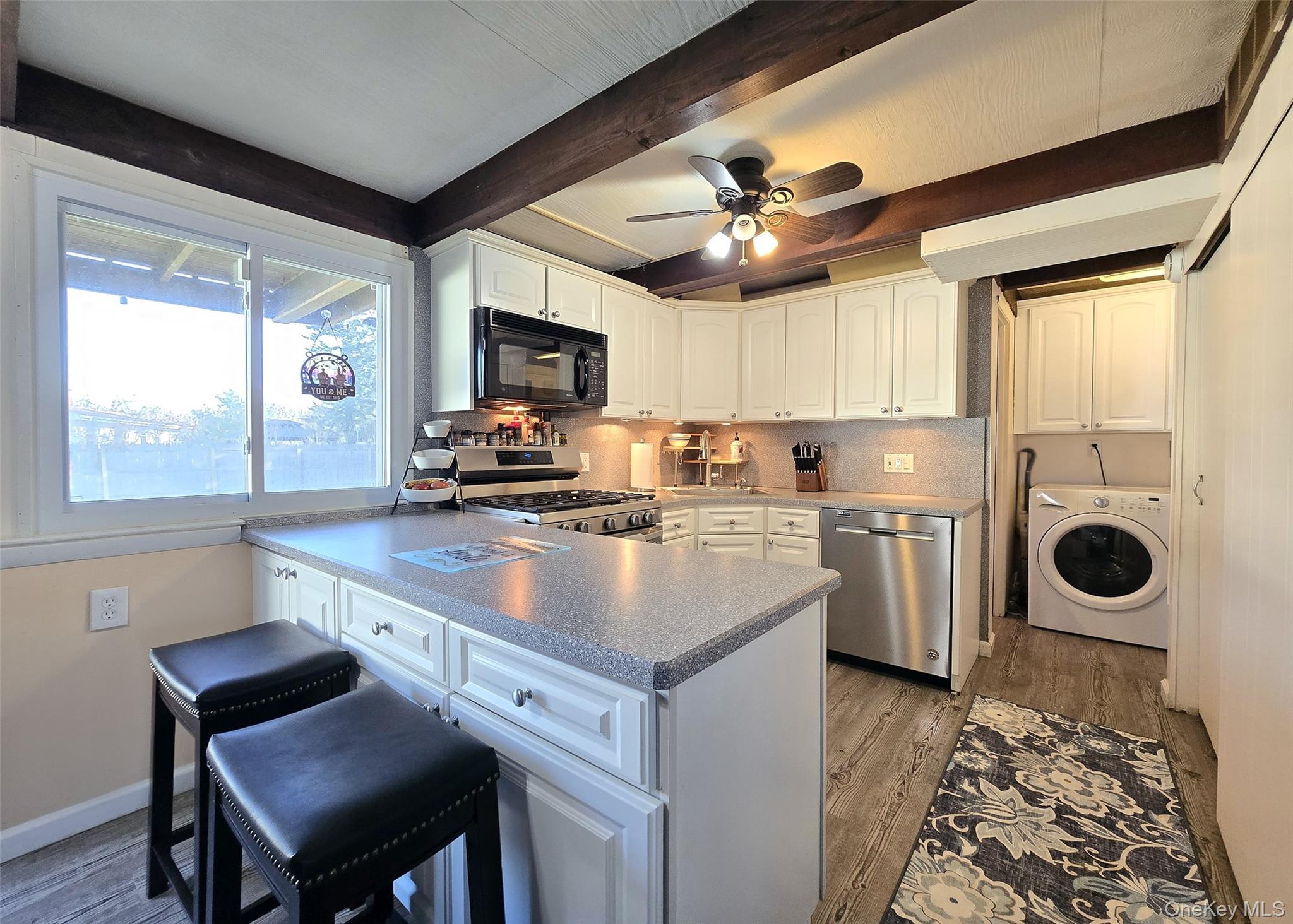 Single Family Magnolia Suffolk County, NY 11784, MLS-939719-9