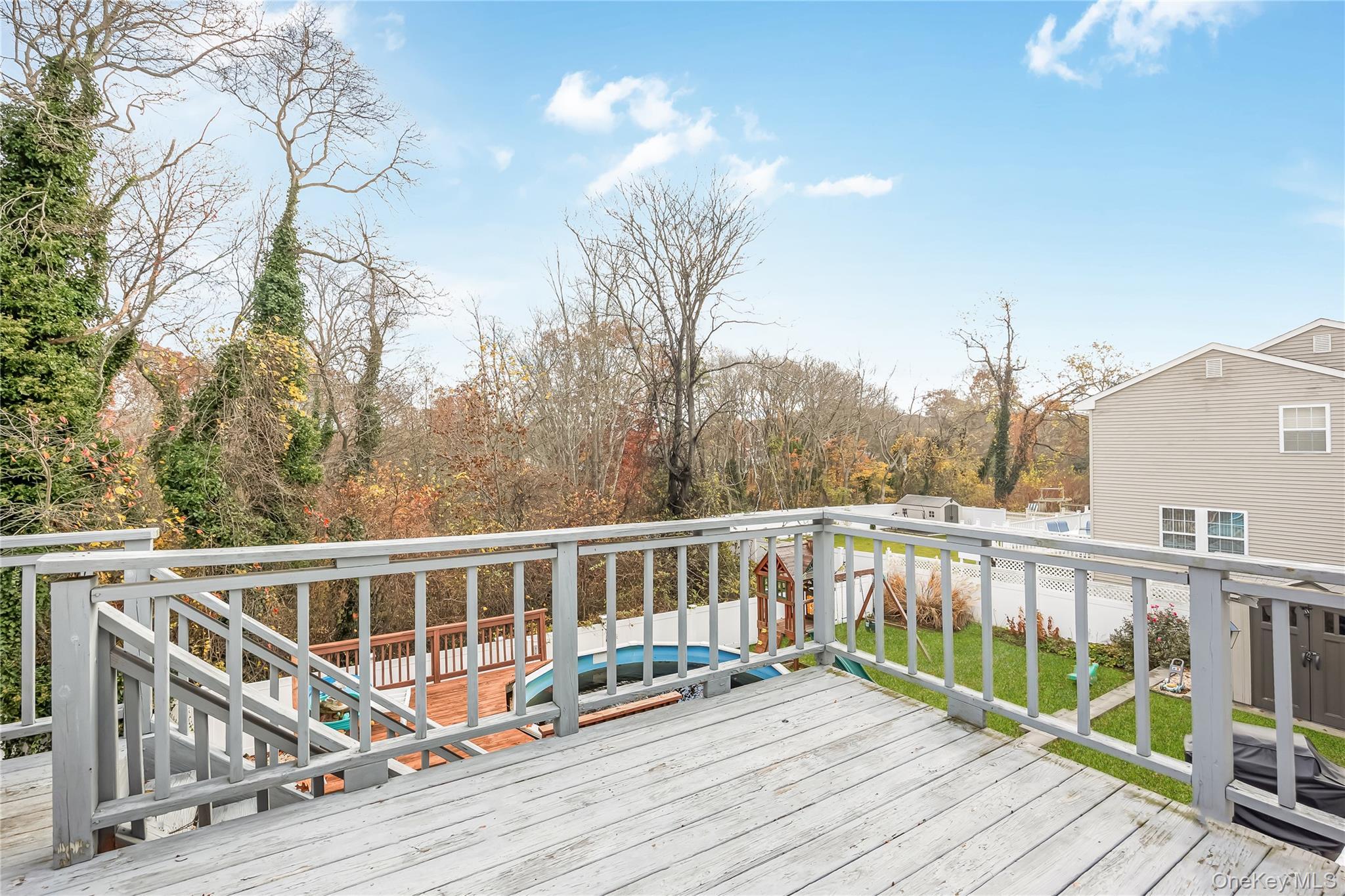 Single Family Boston Suffolk County, NY 11706, MLS-939748-17