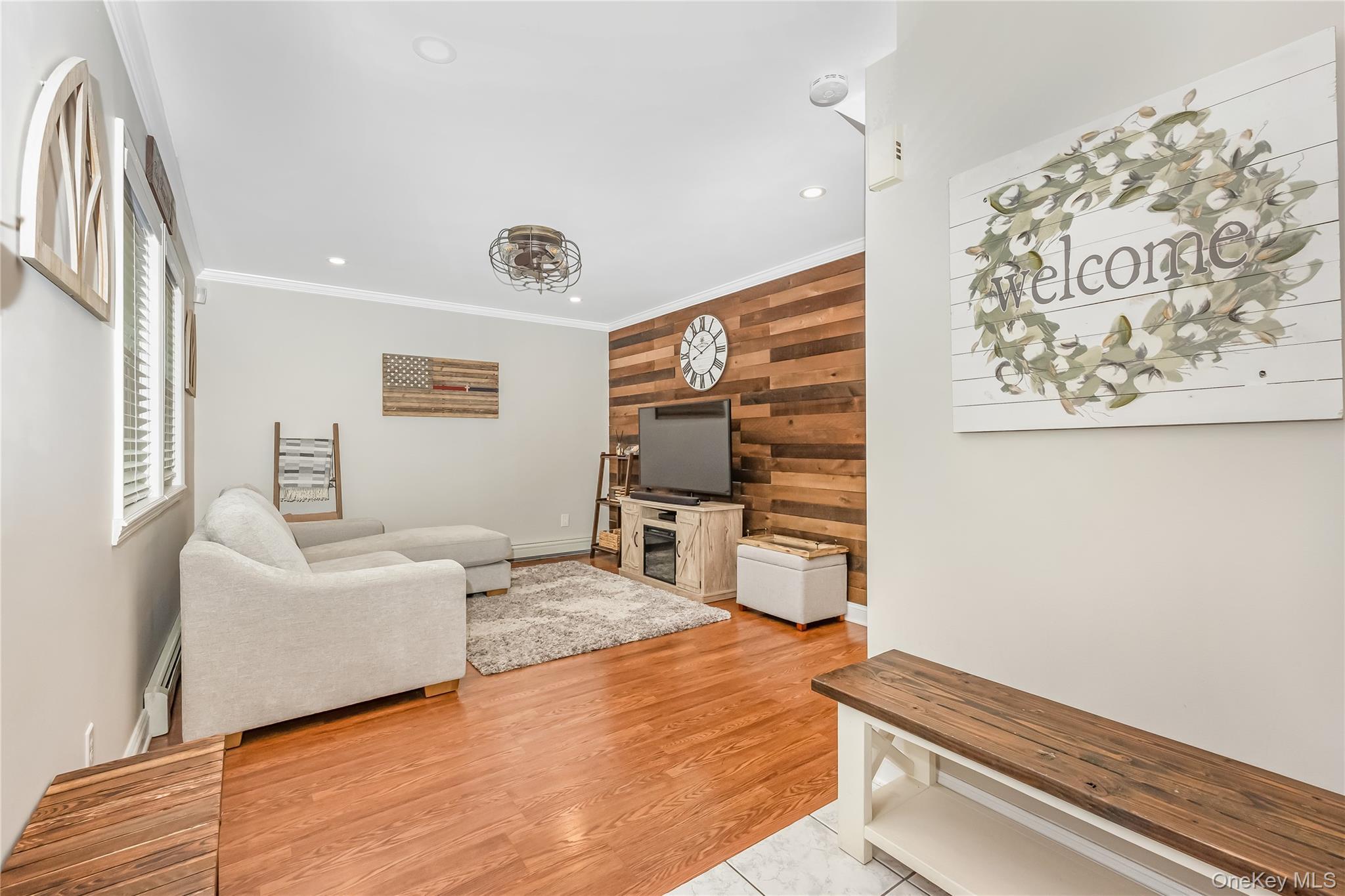 Single Family Boston Suffolk County, NY 11706, MLS-939748-3