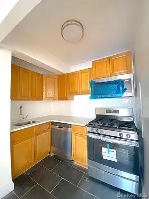 Apartment 11th Brooklyn, NY 11235, MLS-939755-8