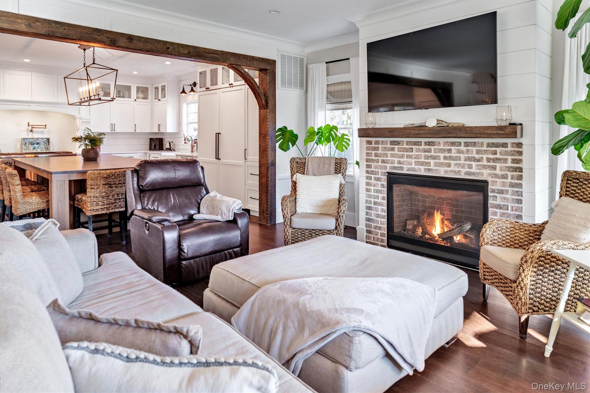 Single Family Maple Suffolk County, NY 11940, MLS-939764-24