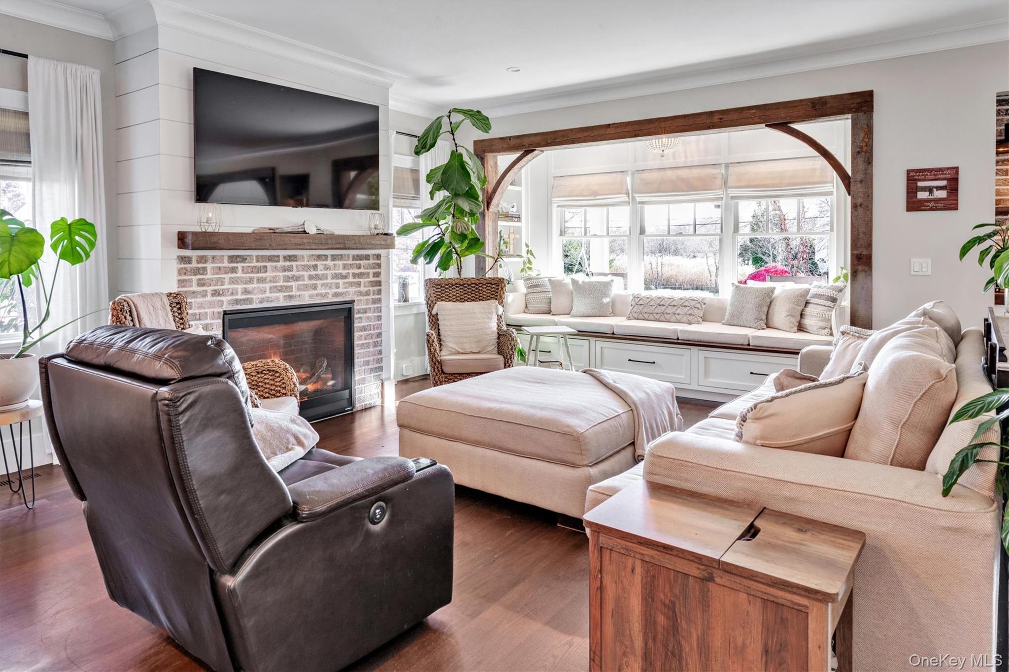 Single Family Maple Suffolk County, NY 11940, MLS-939764-26