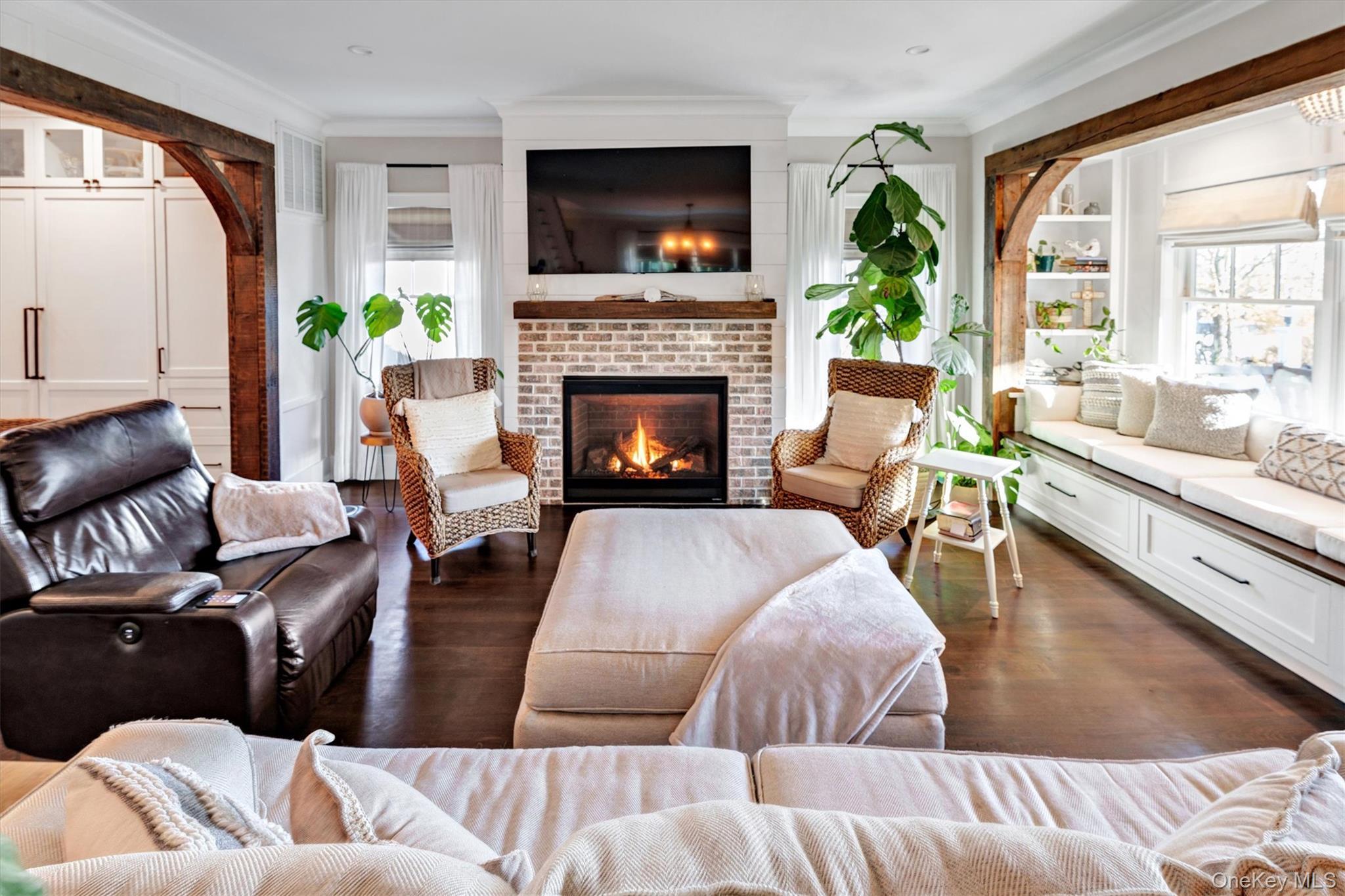 Single Family Maple Suffolk County, NY 11940, MLS-939764-27