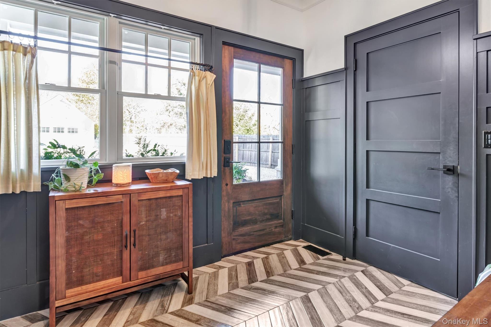 Single Family Maple Suffolk County, NY 11940, MLS-939764-38