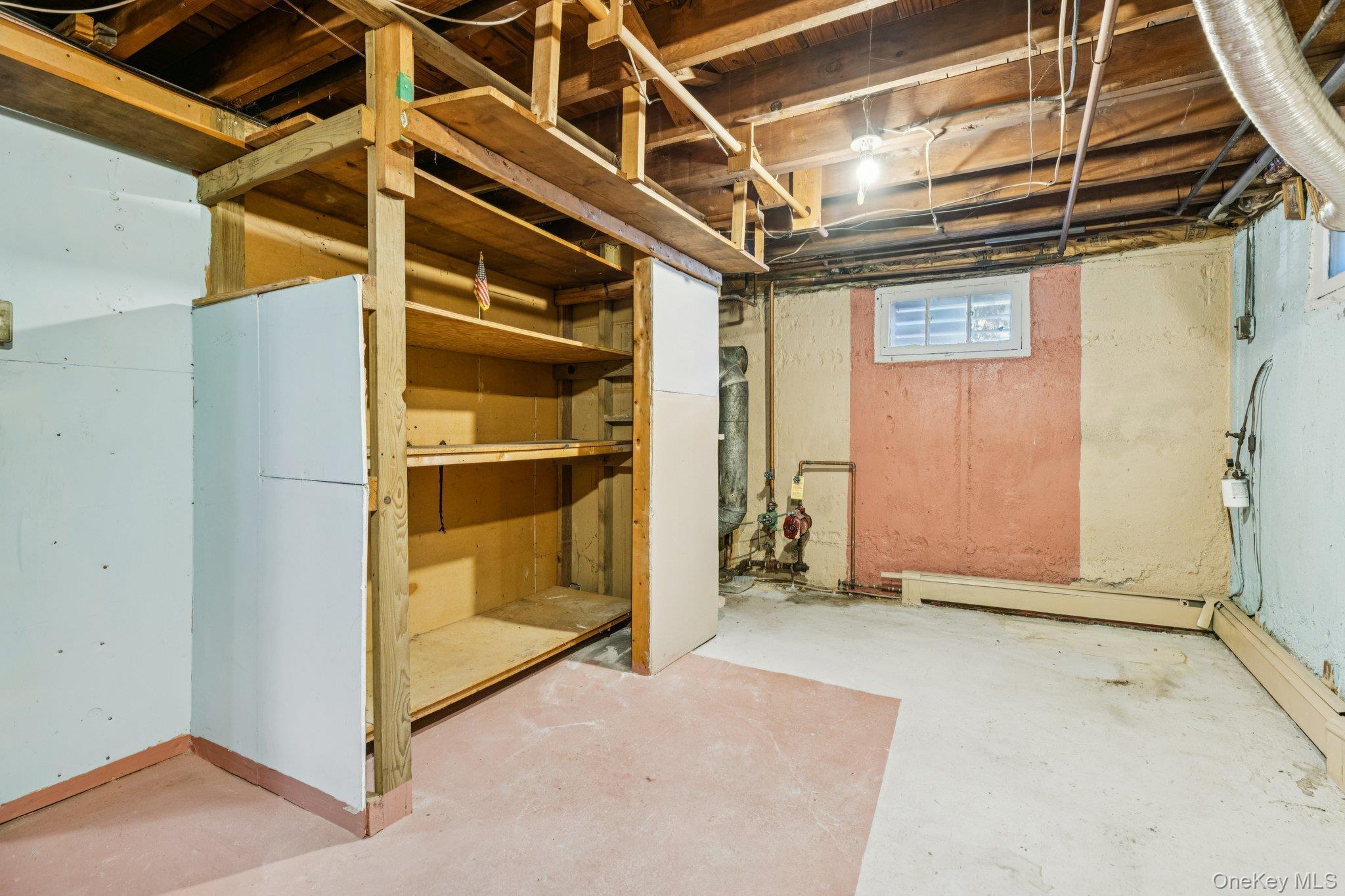 Single Family Silver Suffolk County, NY 11746, MLS-939767-21