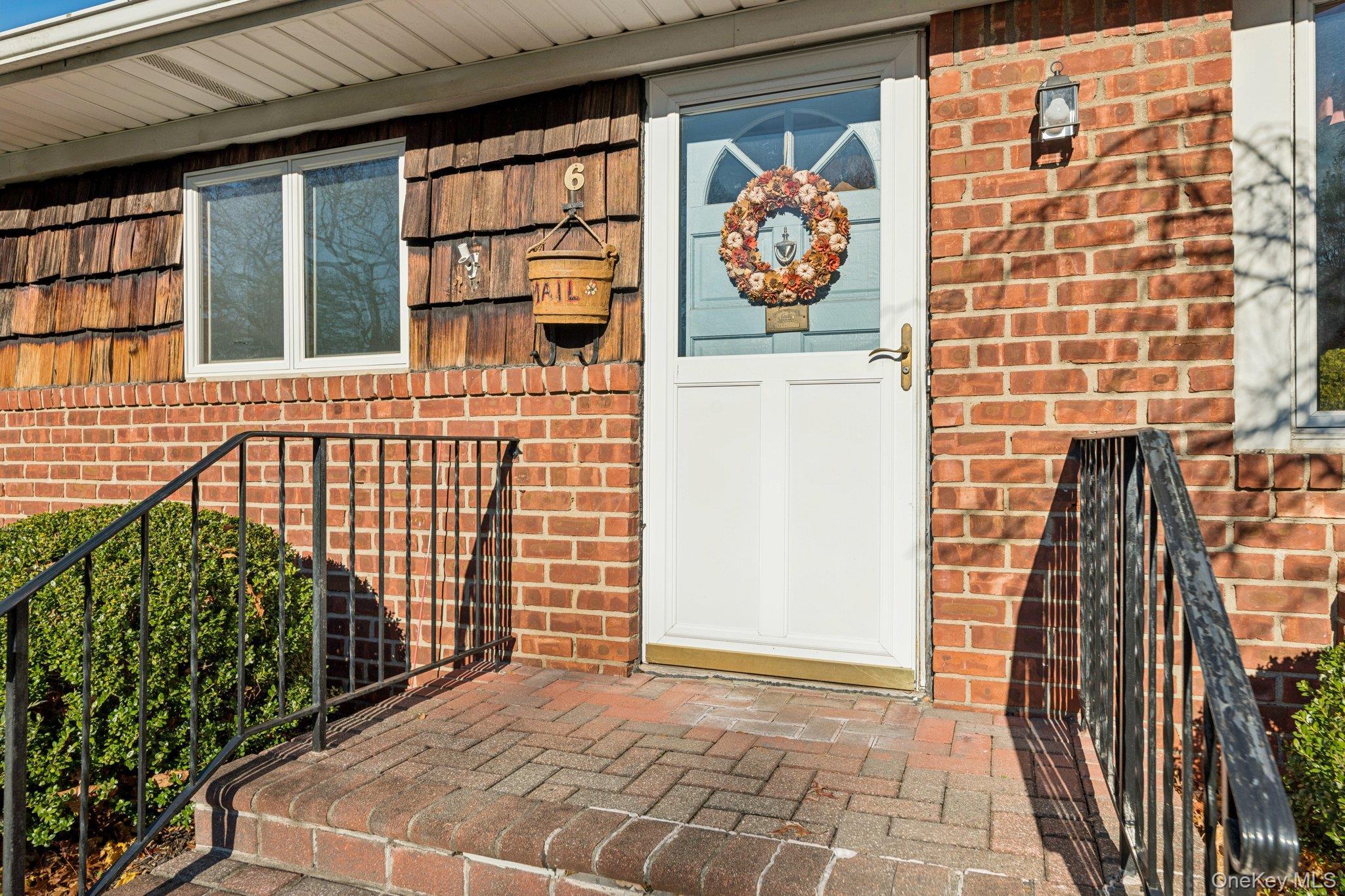 Single Family Silver Suffolk County, NY 11746, MLS-939767-3