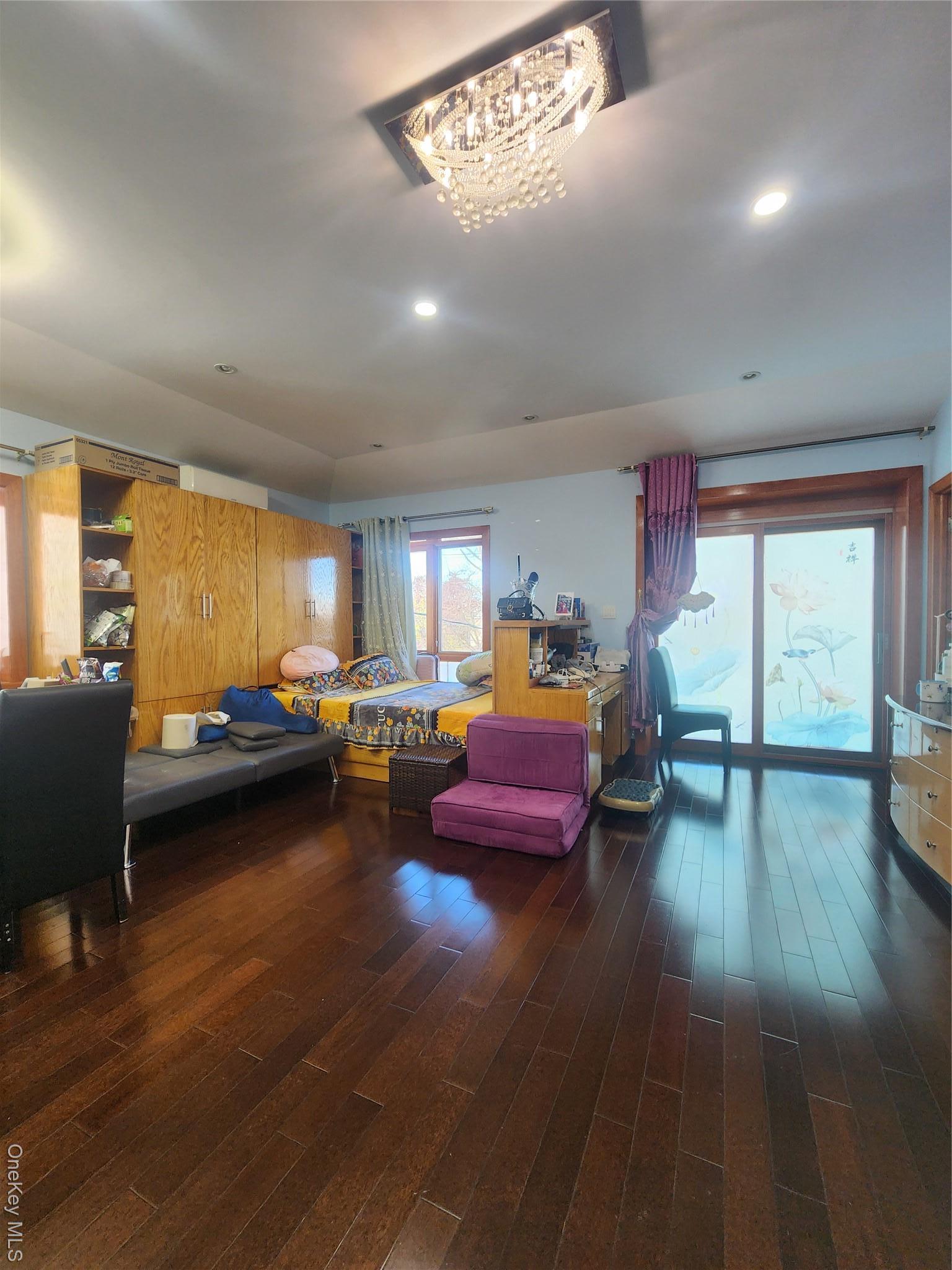 Single Family 14th  Queens, NY 11357, MLS-939787-13