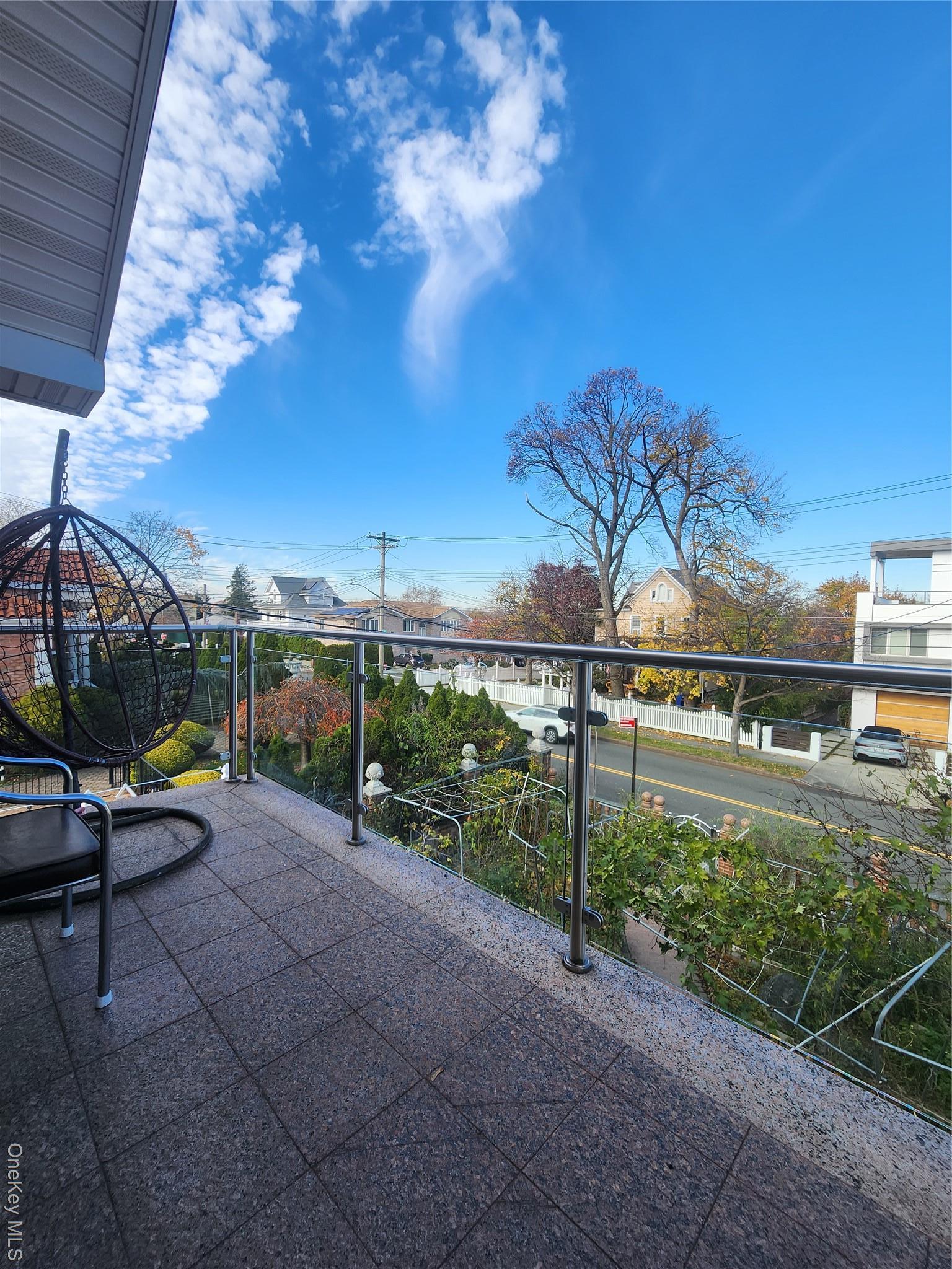 Single Family 14th  Queens, NY 11357, MLS-939787-14