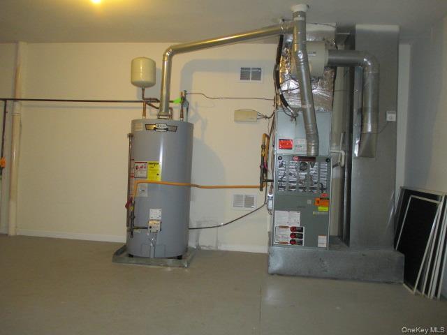 Condo Melody  Suffolk County, NY 11941, MLS-939804-13