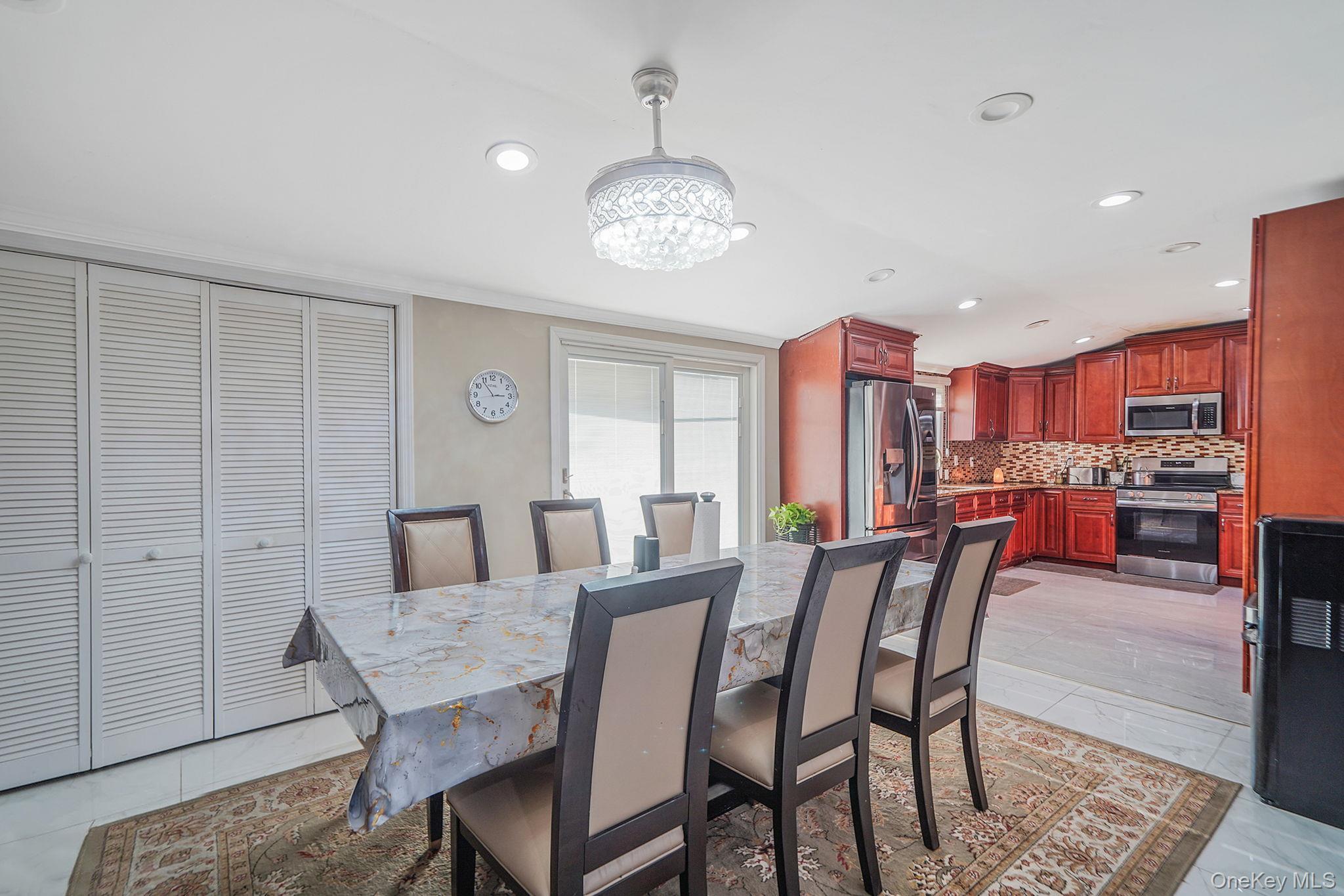 Single Family Washington Nassau County, NY 11590, MLS-939814-10