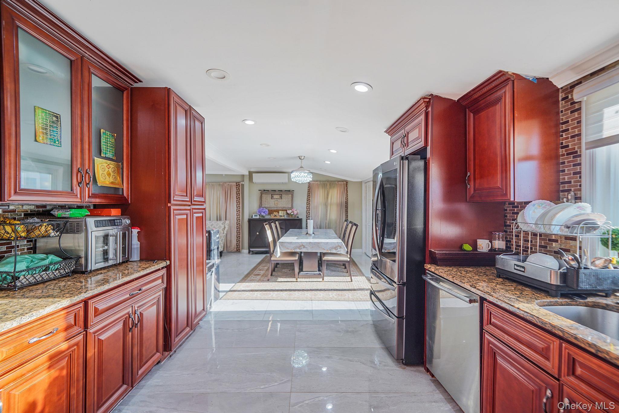 Single Family Washington Nassau County, NY 11590, MLS-939814-15