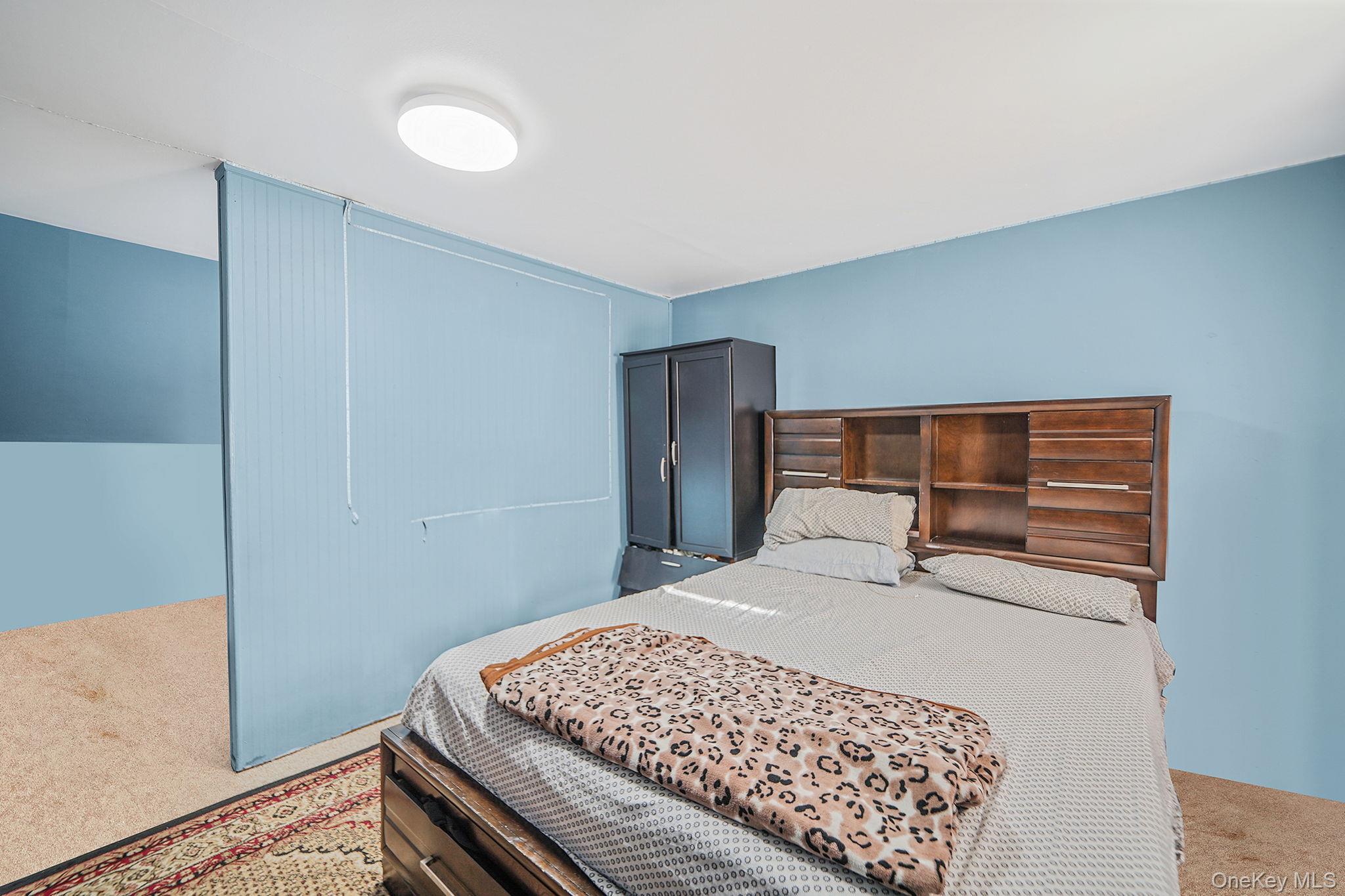 Single Family Washington Nassau County, NY 11590, MLS-939814-17