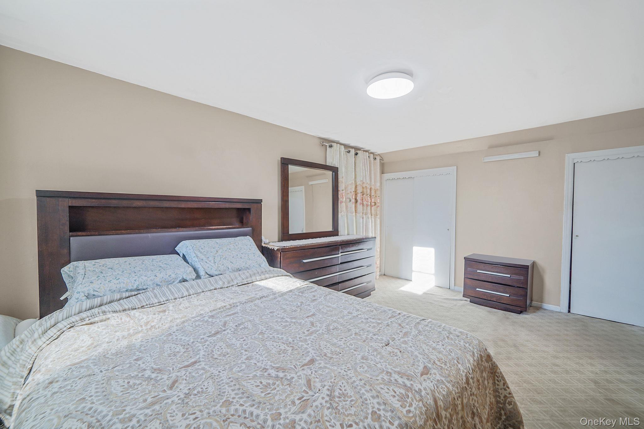 Single Family Washington Nassau County, NY 11590, MLS-939814-22