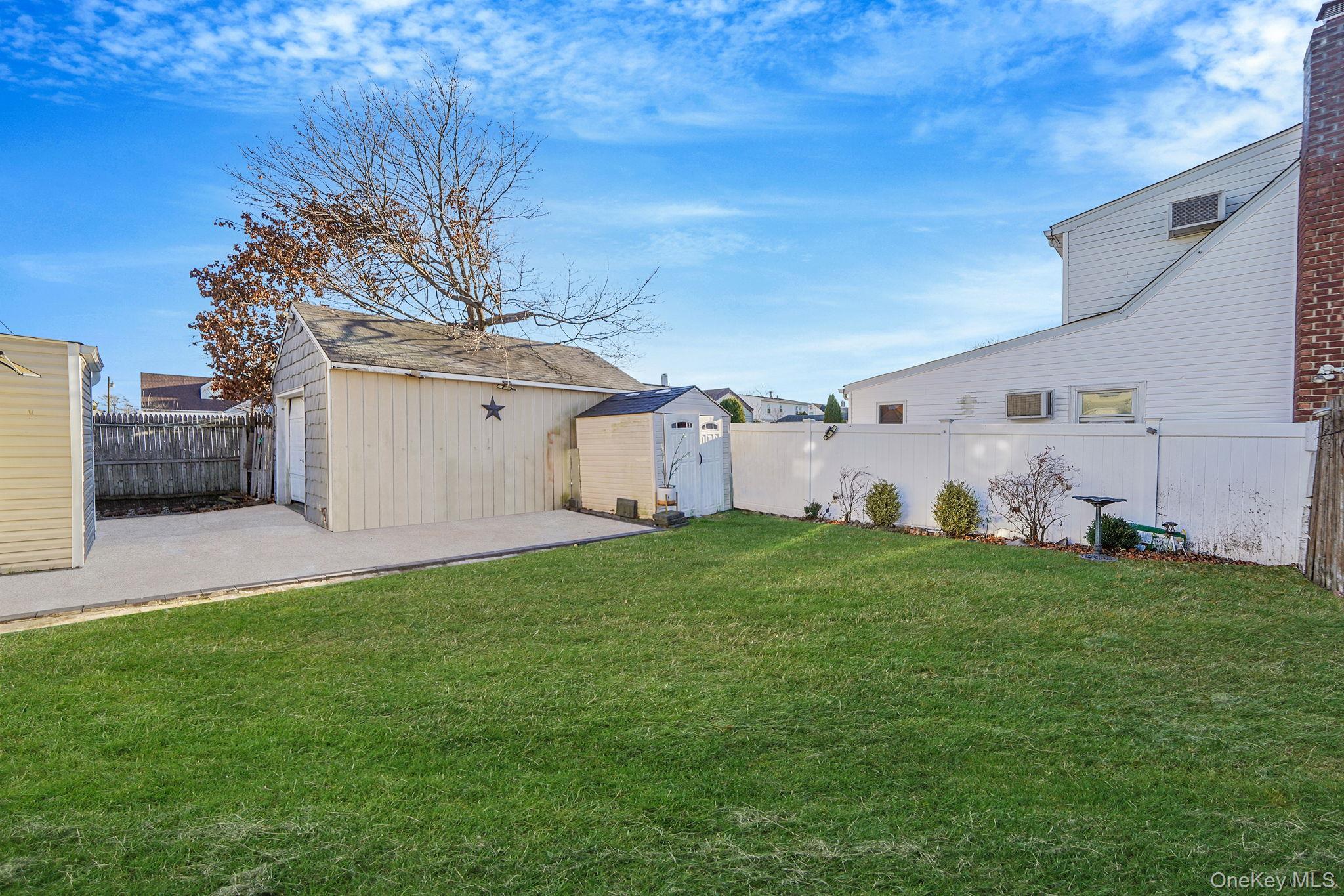 Single Family Washington Nassau County, NY 11590, MLS-939814-33