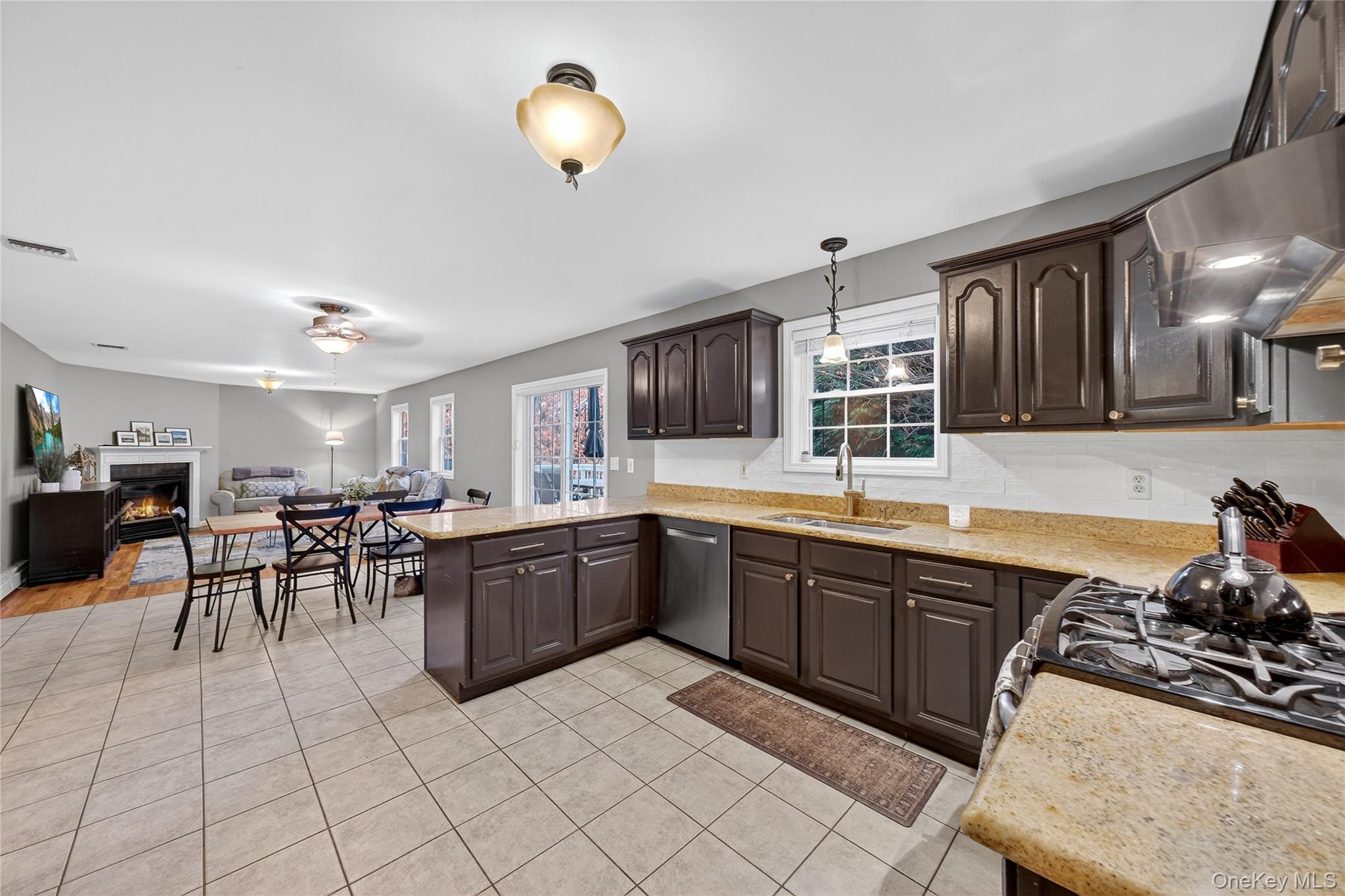 Single Family Pewter Orange County, NY 10918, MLS-939836-12