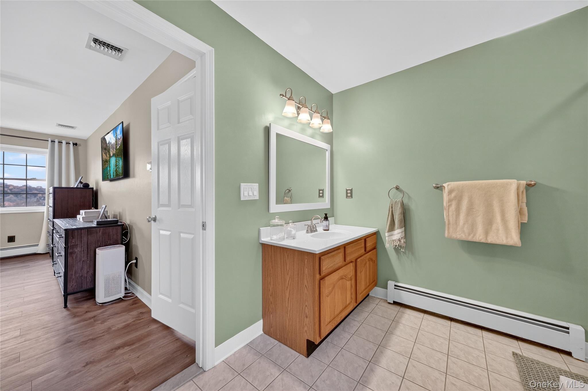 Single Family Pewter Orange County, NY 10918, MLS-939836-28