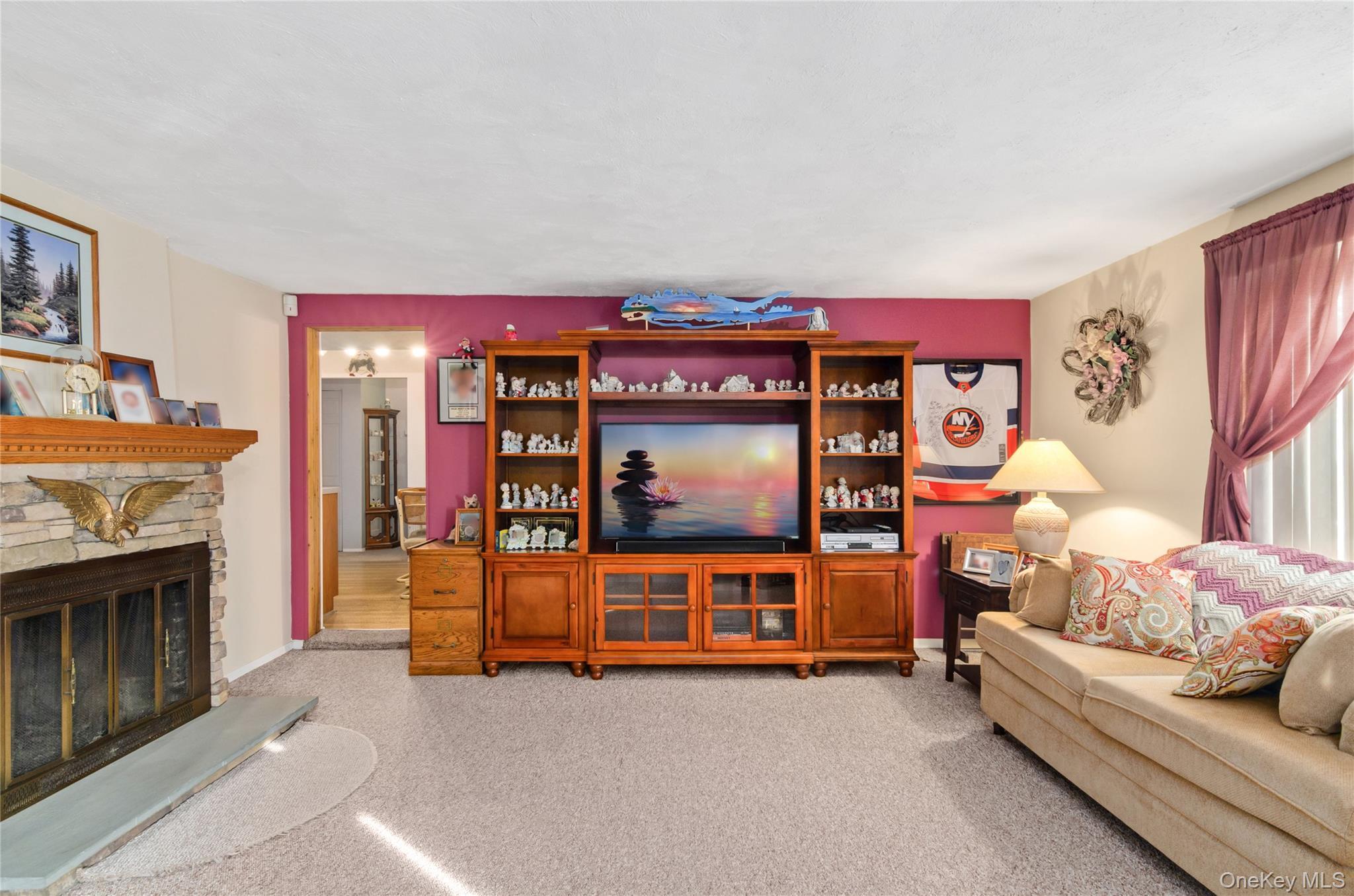 Single Family 45th Suffolk County, NY 11751, MLS-939838-10