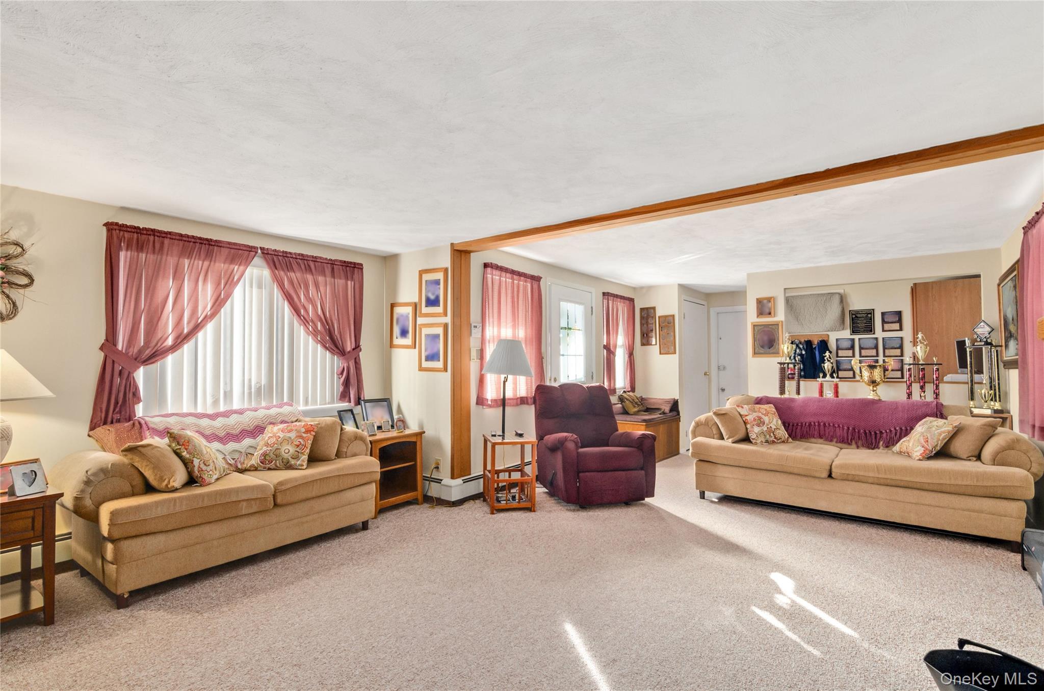 Single Family 45th Suffolk County, NY 11751, MLS-939838-12