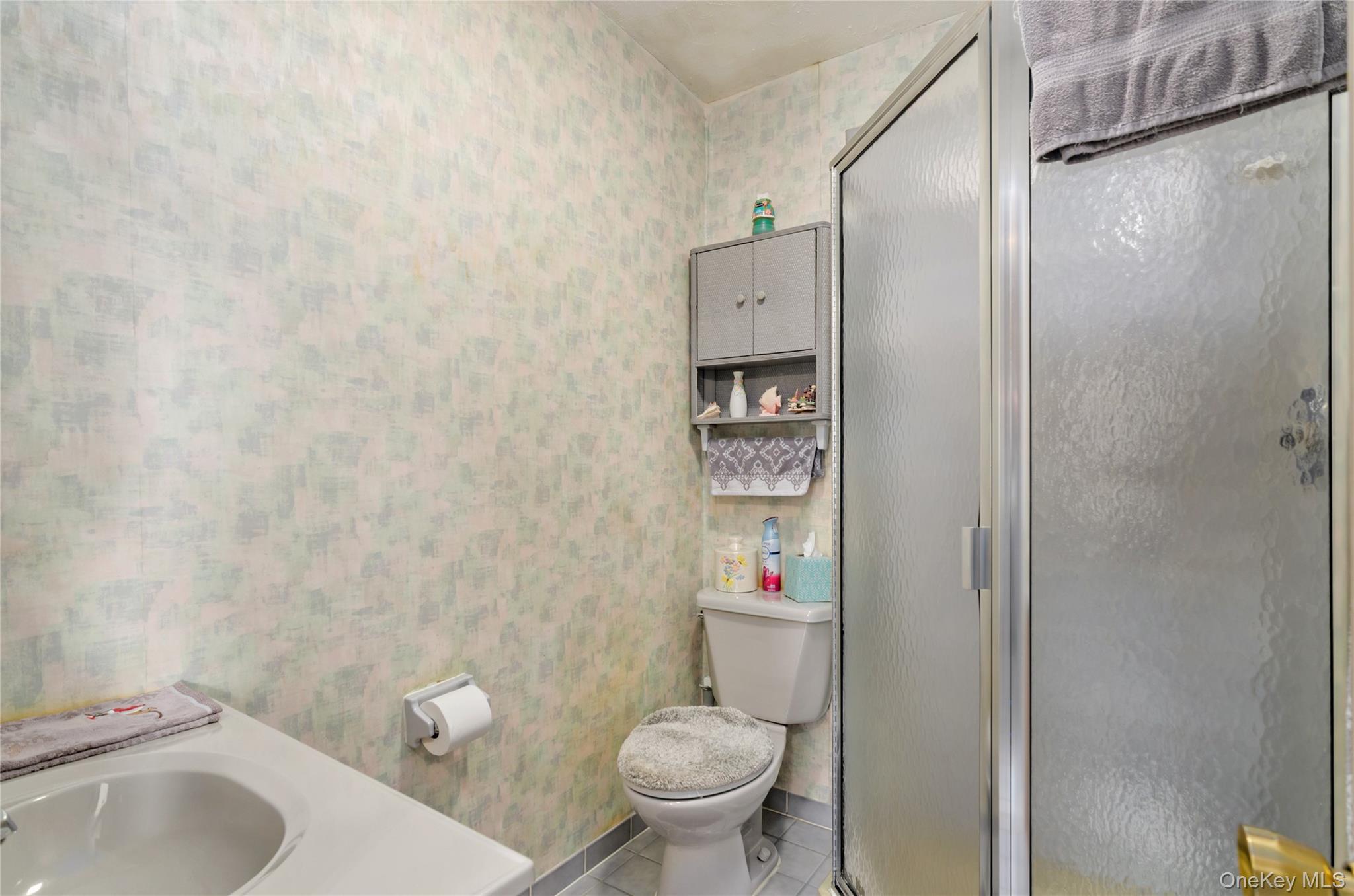 Single Family 45th Suffolk County, NY 11751, MLS-939838-29