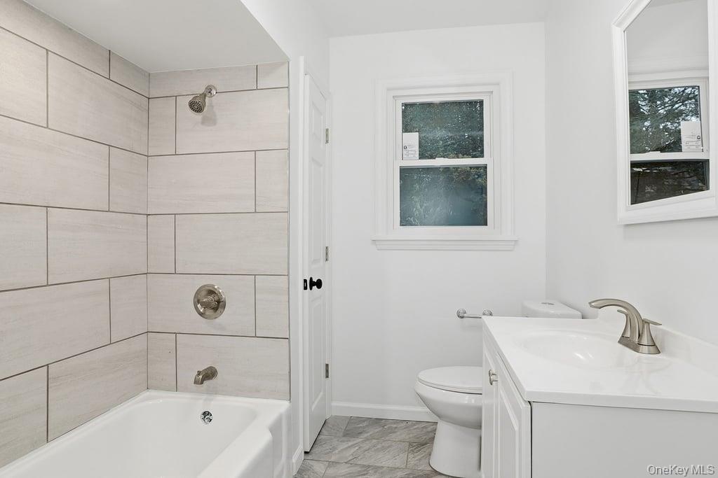 Single Family Lake  Ulster County, NY 12428, MLS-939855-11