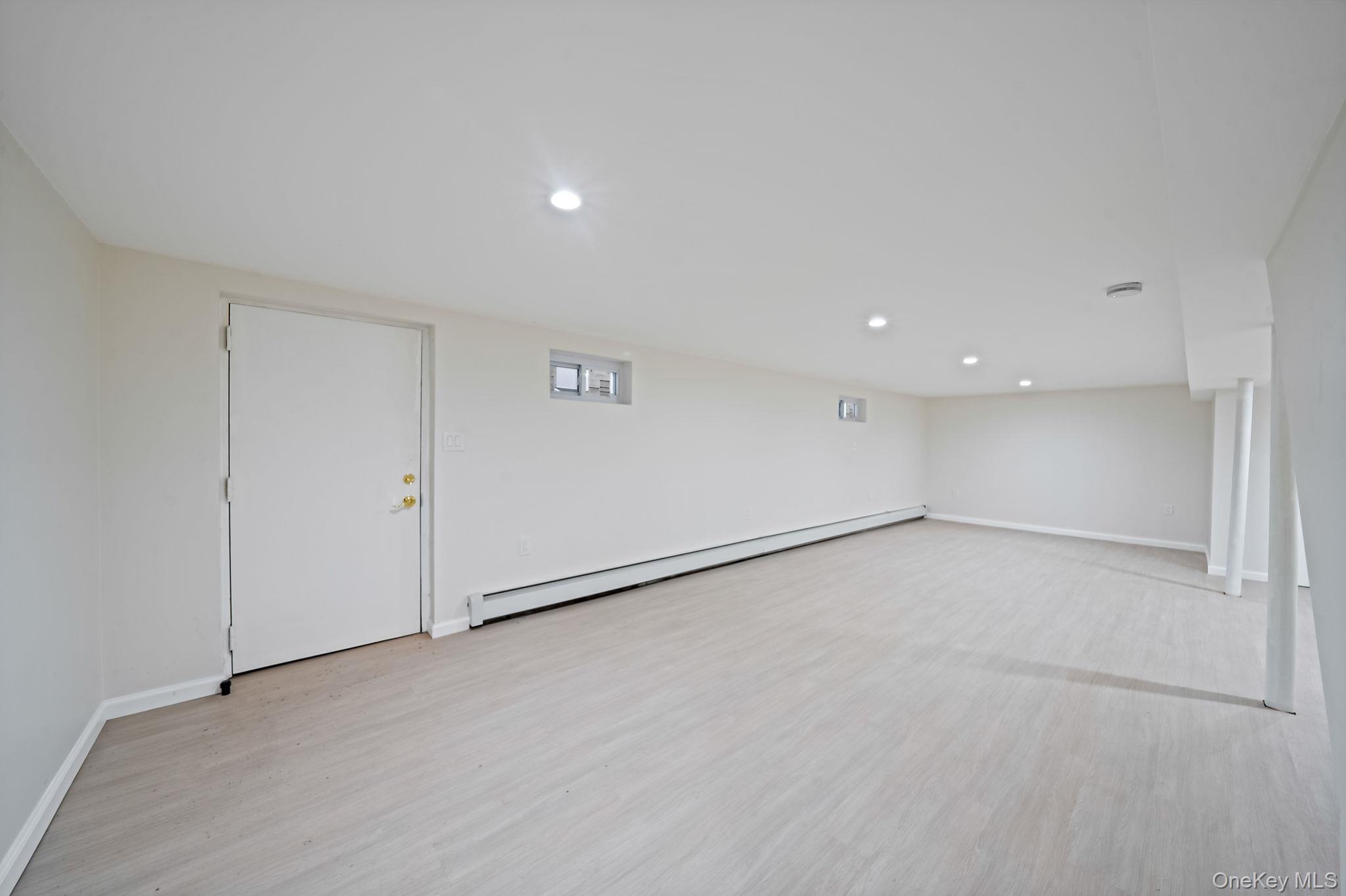 Single Family 234th Queens, NY 11411, MLS-939865-25