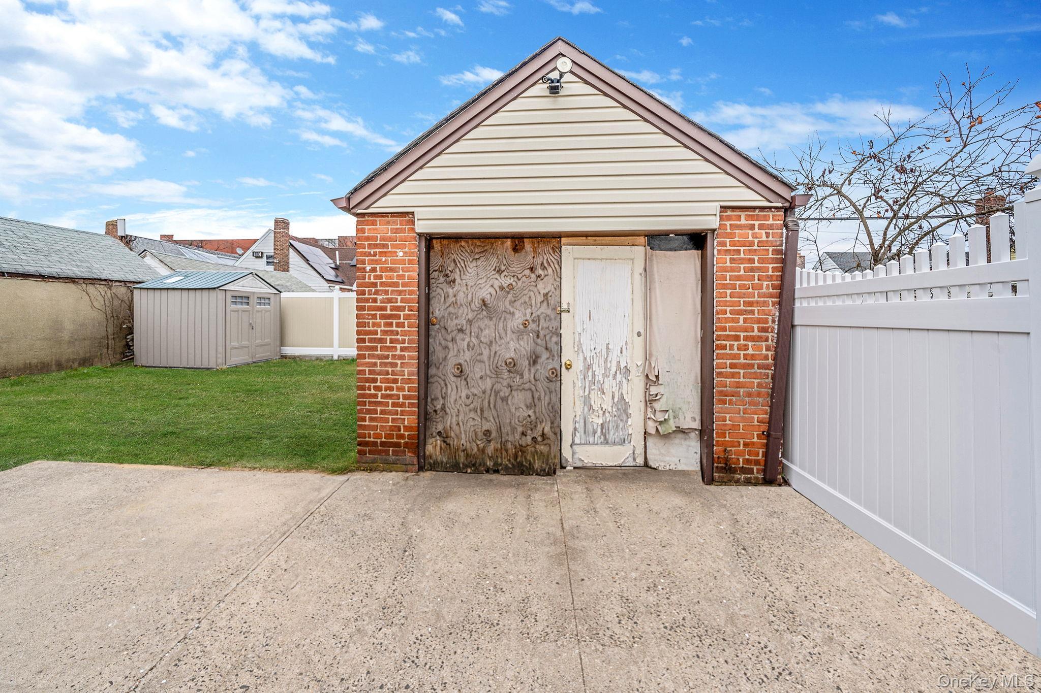 Single Family 234th Queens, NY 11411, MLS-939865-3