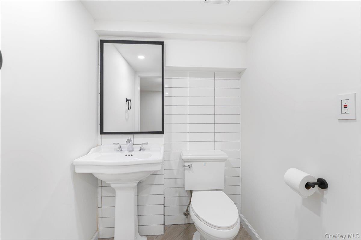 Single Family Hancock  Brooklyn, NY 11233, MLS-939874-20