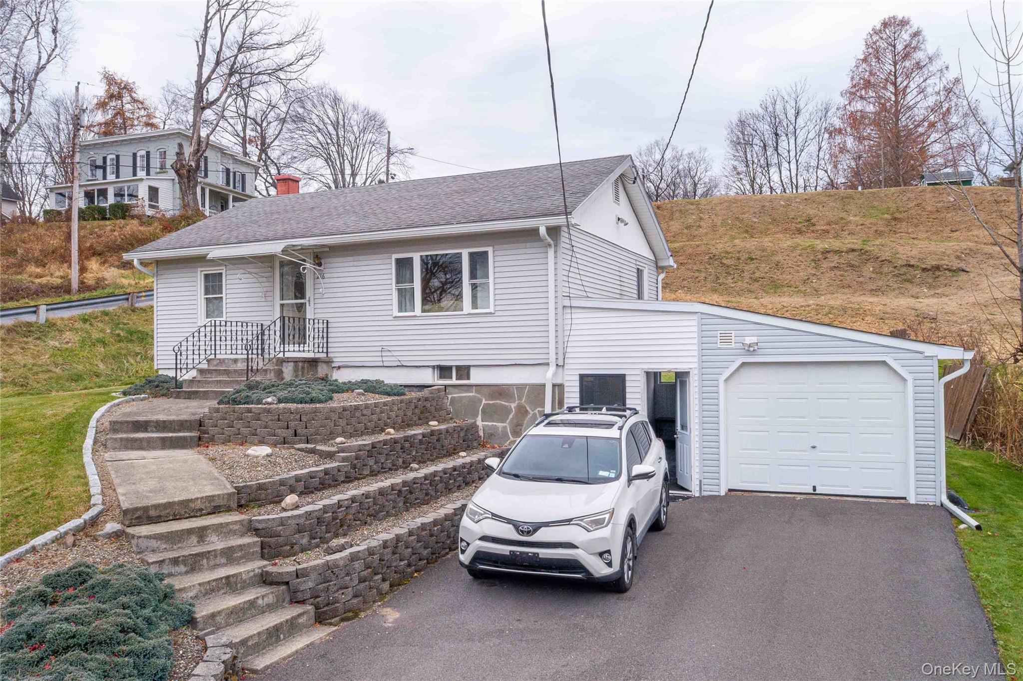 Single Family Hoyt  Ulster County, NY 12429, MLS-939886-2