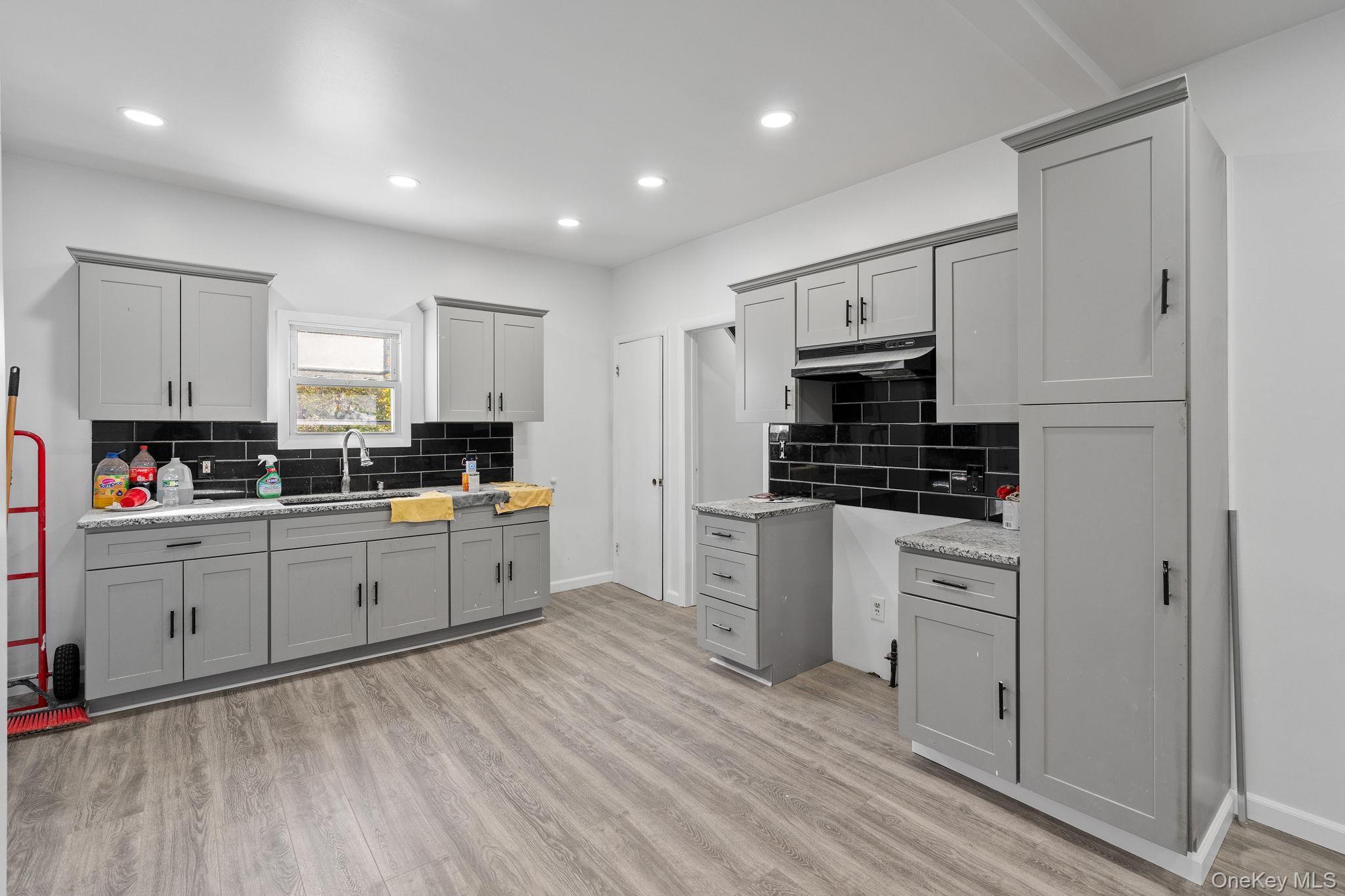 Single Family Winnikee  Dutchess County, NY 12601, MLS-939898-8