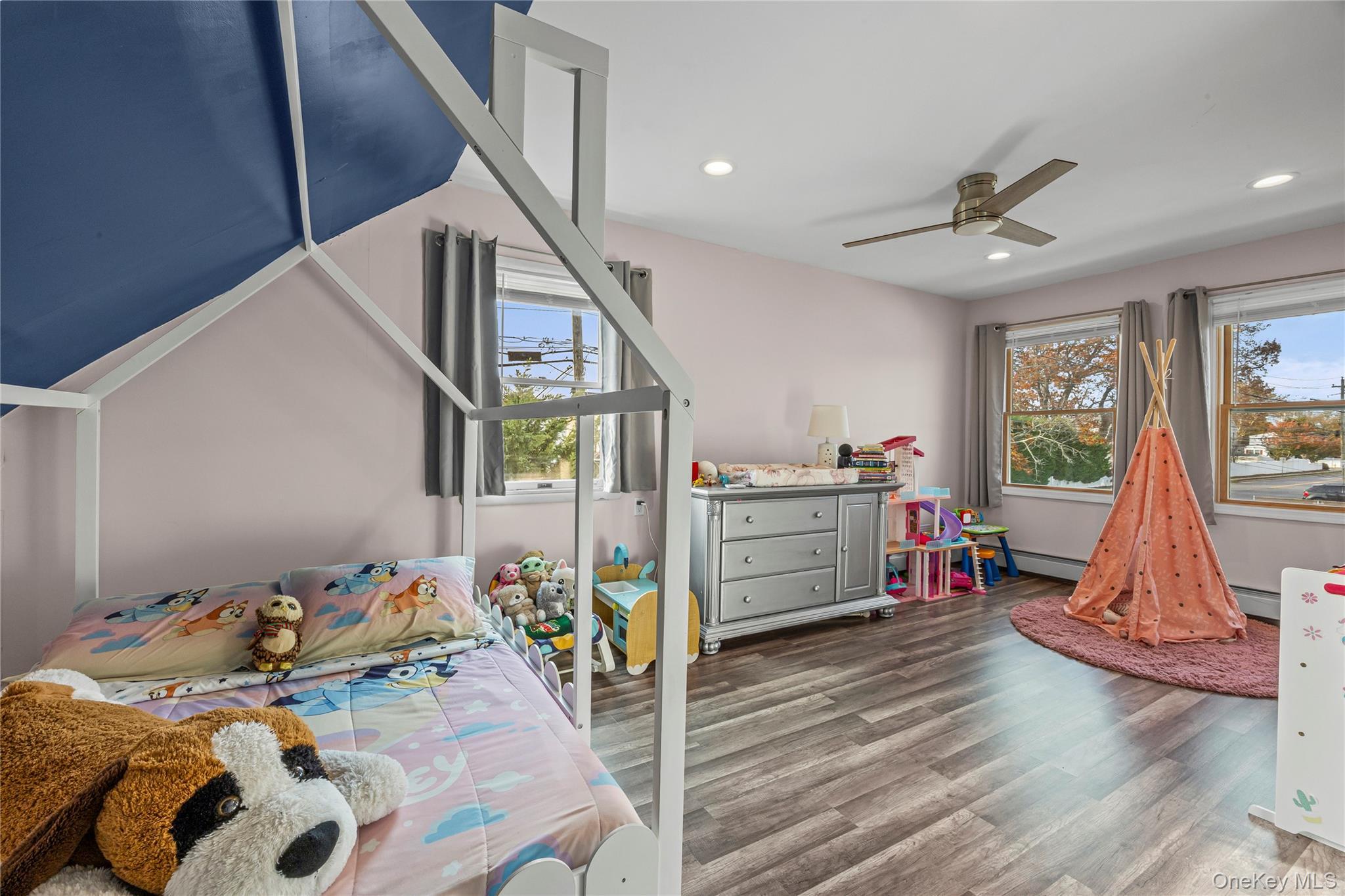 Single Family Concord Suffolk County, NY 11757, MLS-939901-17