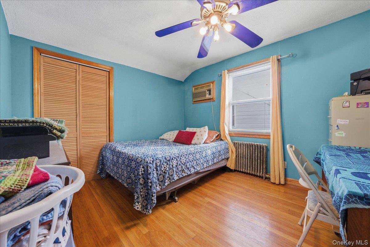 Single Family 164th  Queens, NY 11358, MLS-939917-24