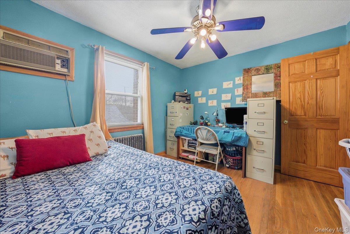 Single Family 164th  Queens, NY 11358, MLS-939917-25