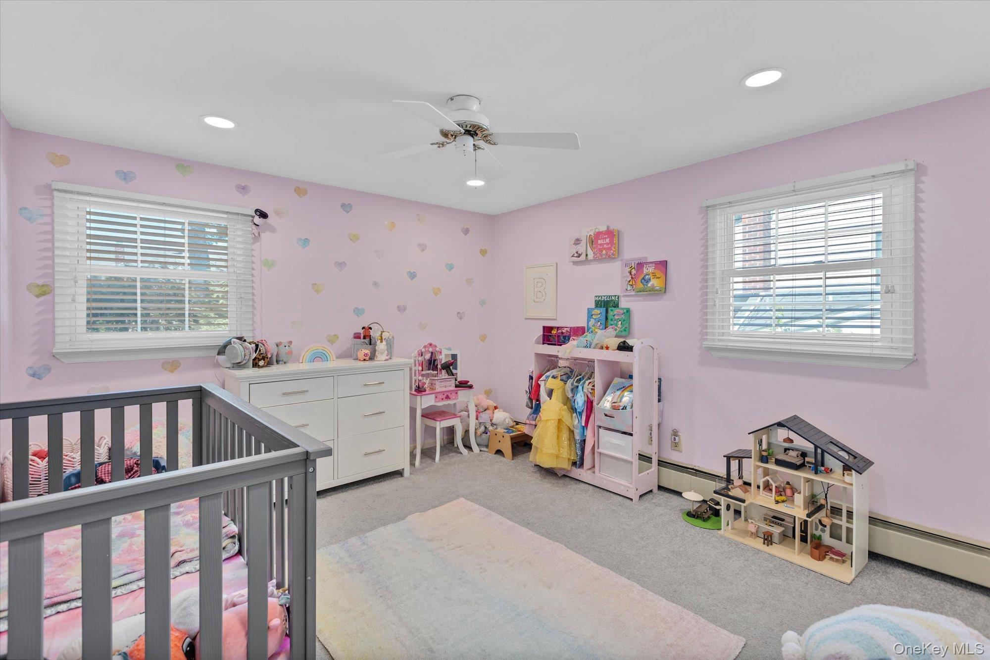 Single Family Skyview Suffolk County, NY 11747, MLS-939925-16