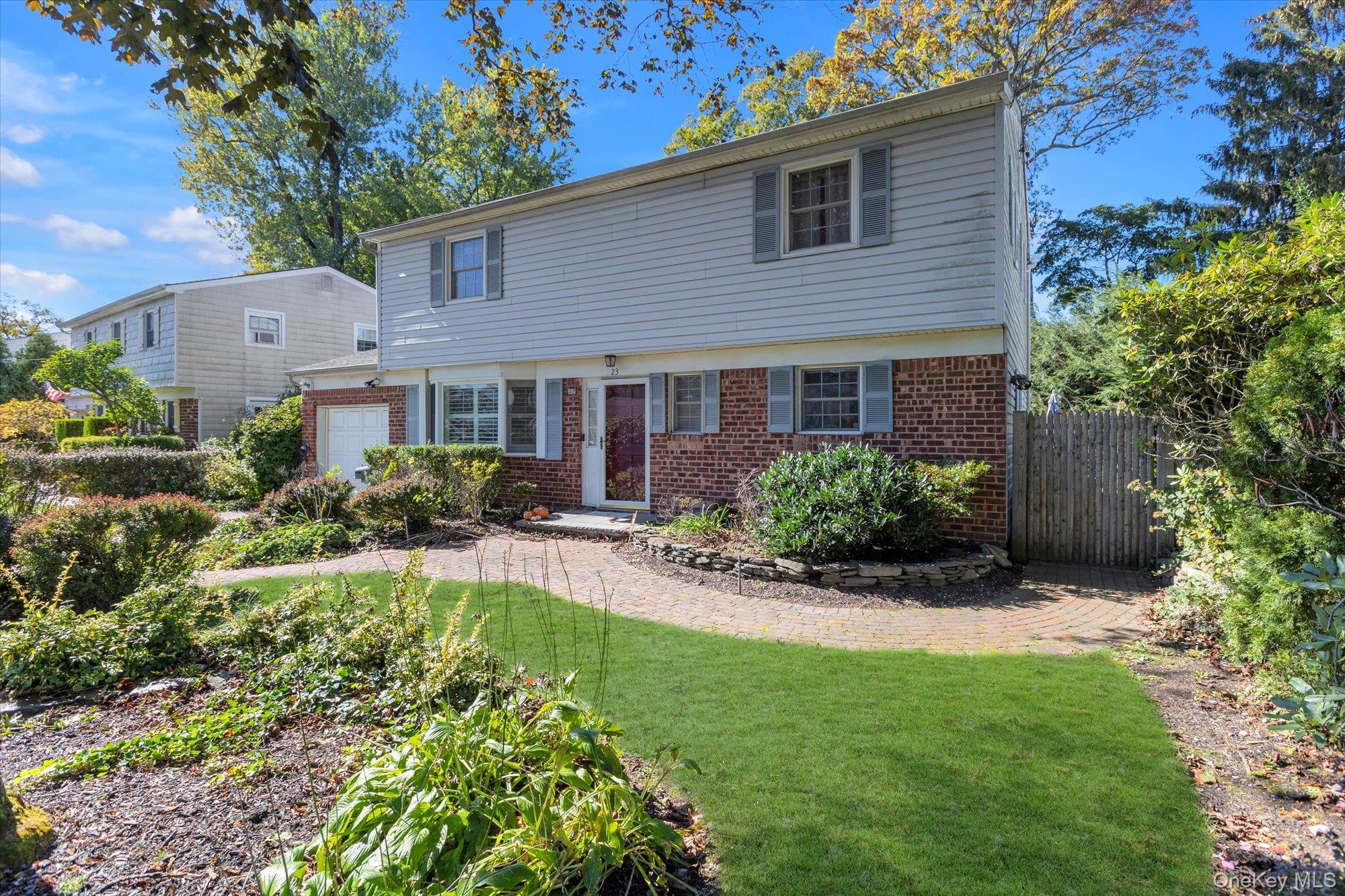 Single Family Skyview Suffolk County, NY 11747, MLS-939925-2