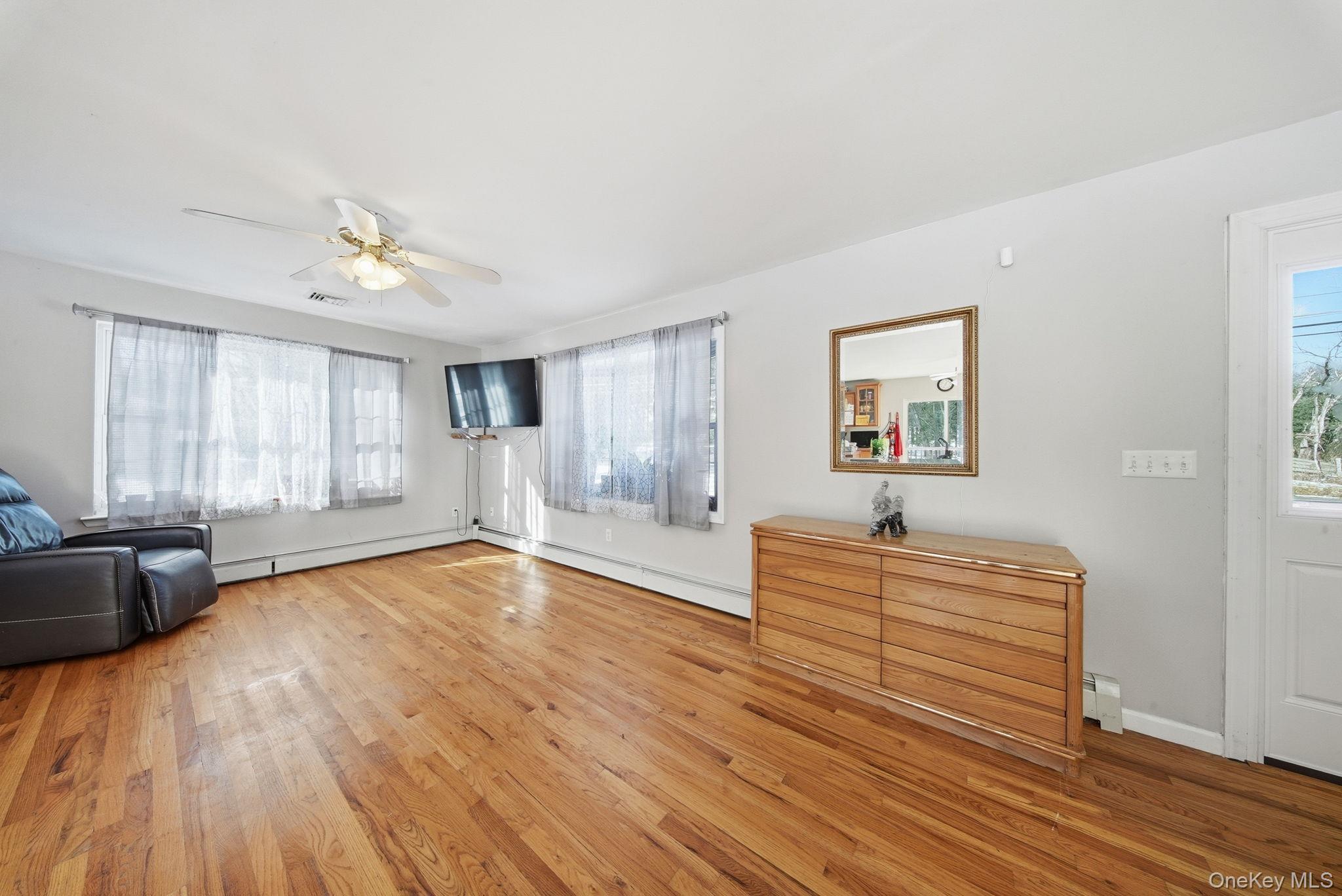 Single Family Maybrook  Orange County, NY 10916, MLS-939928-4