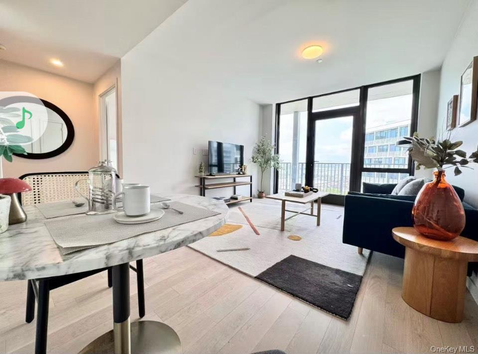 Condo 40  Queens, NY 11354, MLS-939938-2