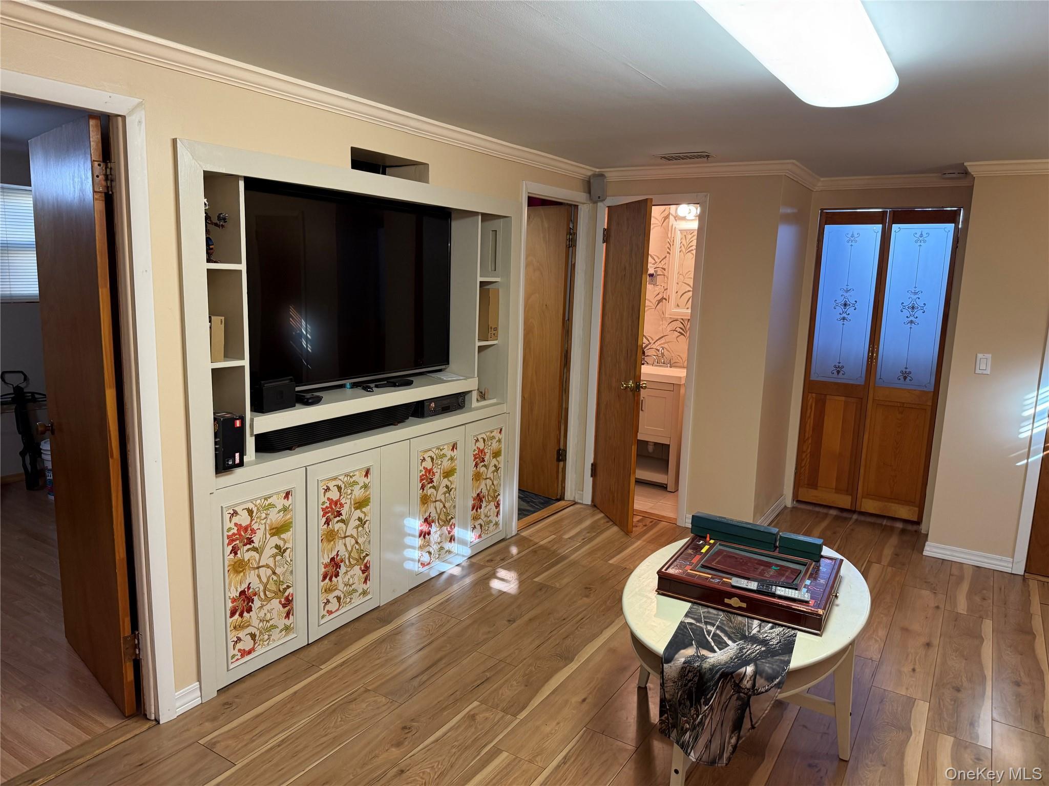 Single Family Madison Suffolk County, NY 11757, MLS-939946-23