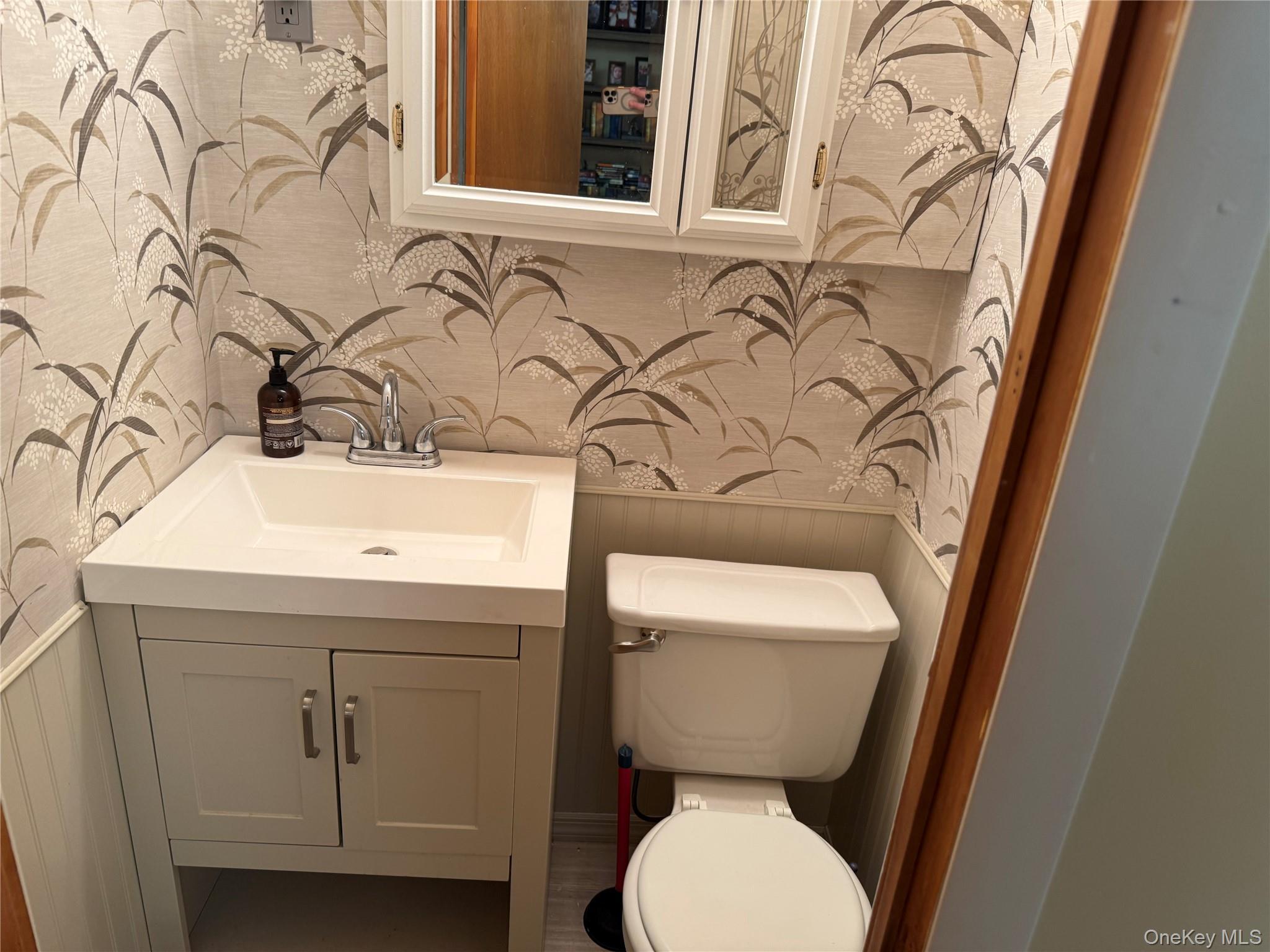 Single Family Madison Suffolk County, NY 11757, MLS-939946-7